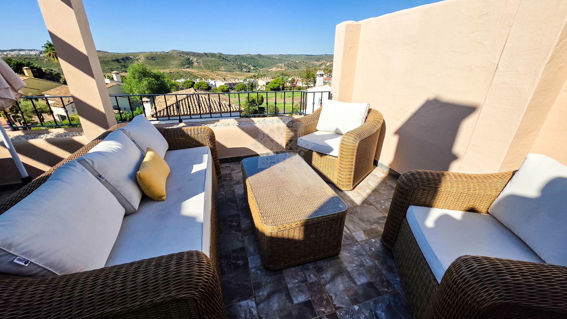 Duplex Penthouse in La Duquesa, Manilva