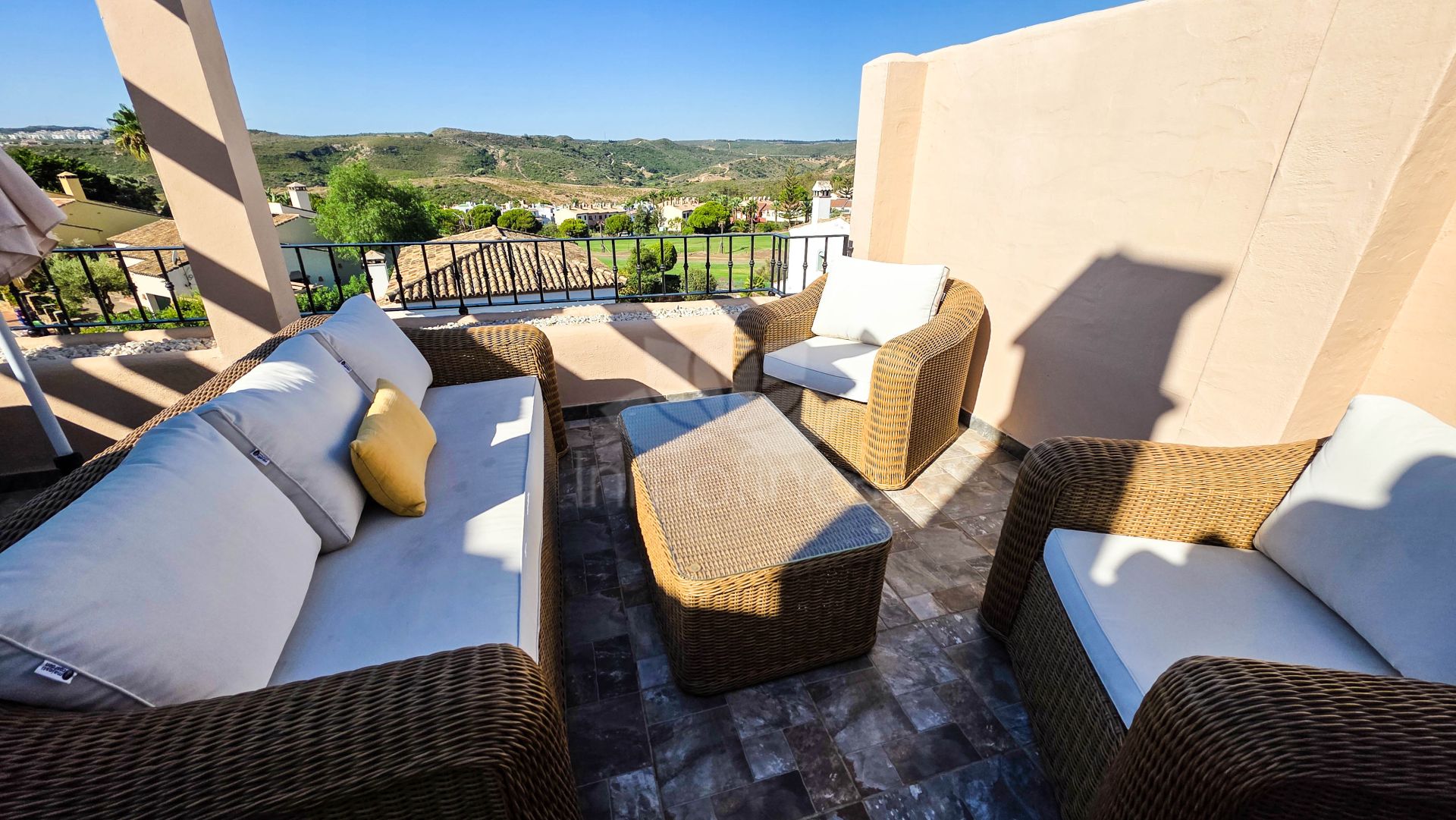 Duplex Penthouse in La Duquesa, Manilva