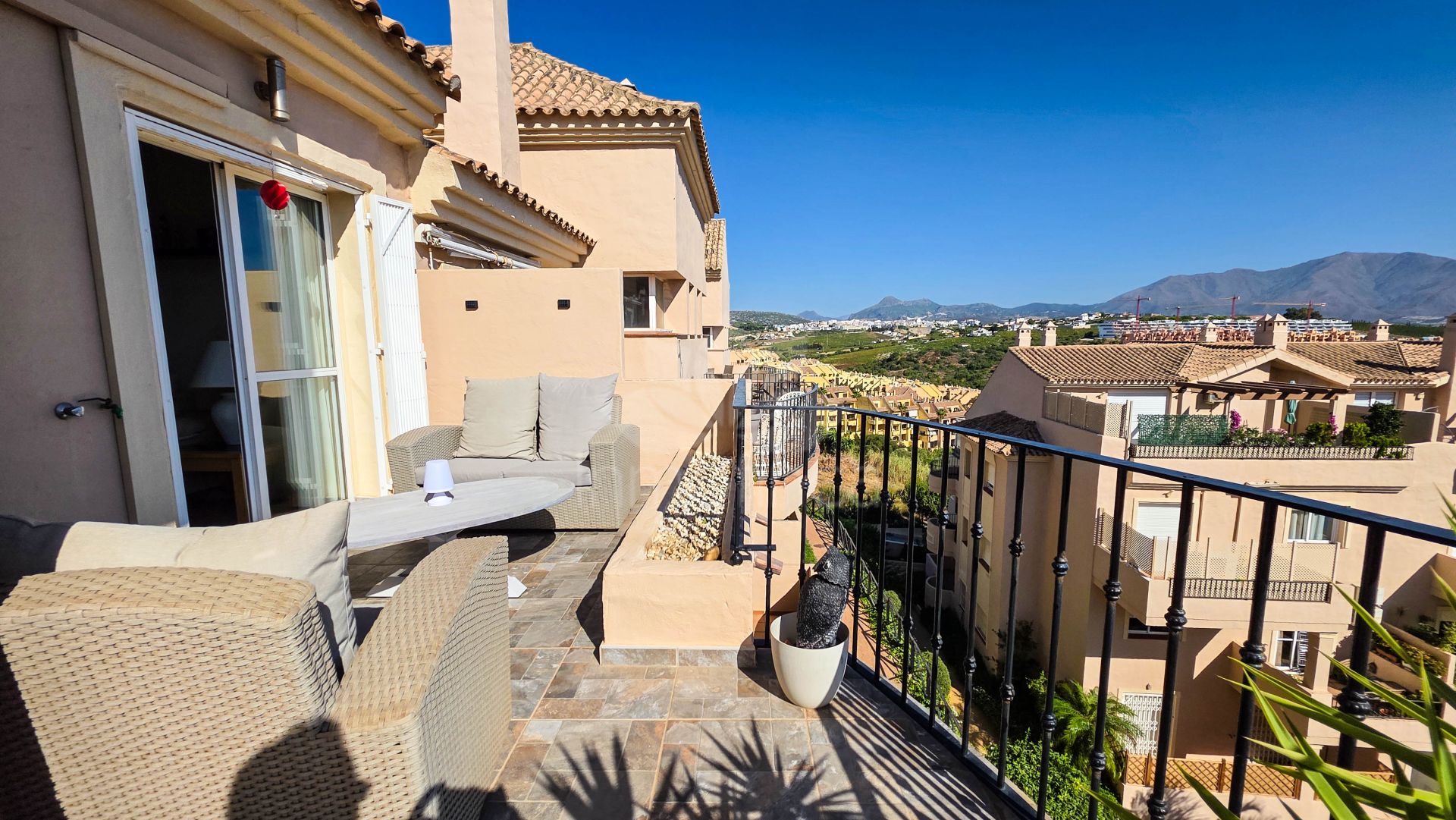 Duplex Penthouse in La Duquesa, Manilva