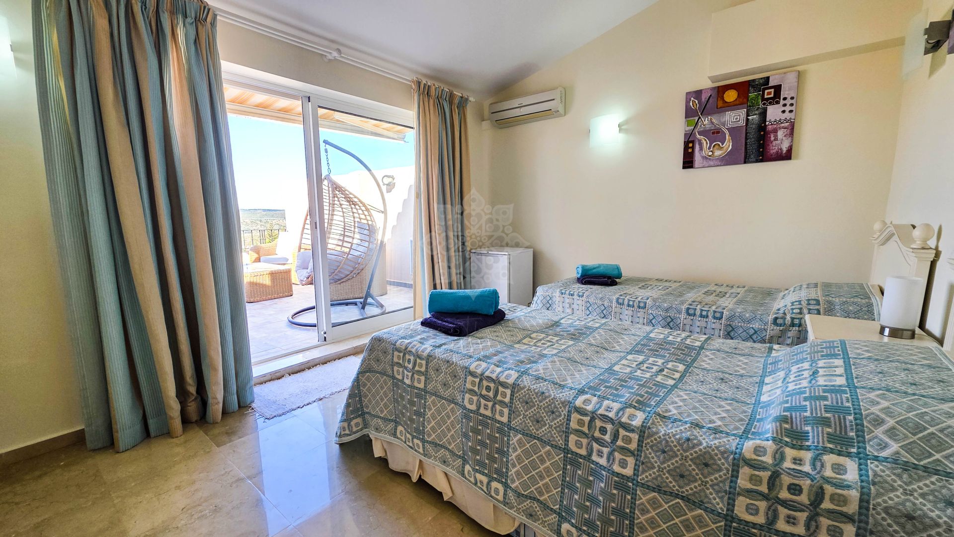 Duplex Penthouse in La Duquesa, Manilva