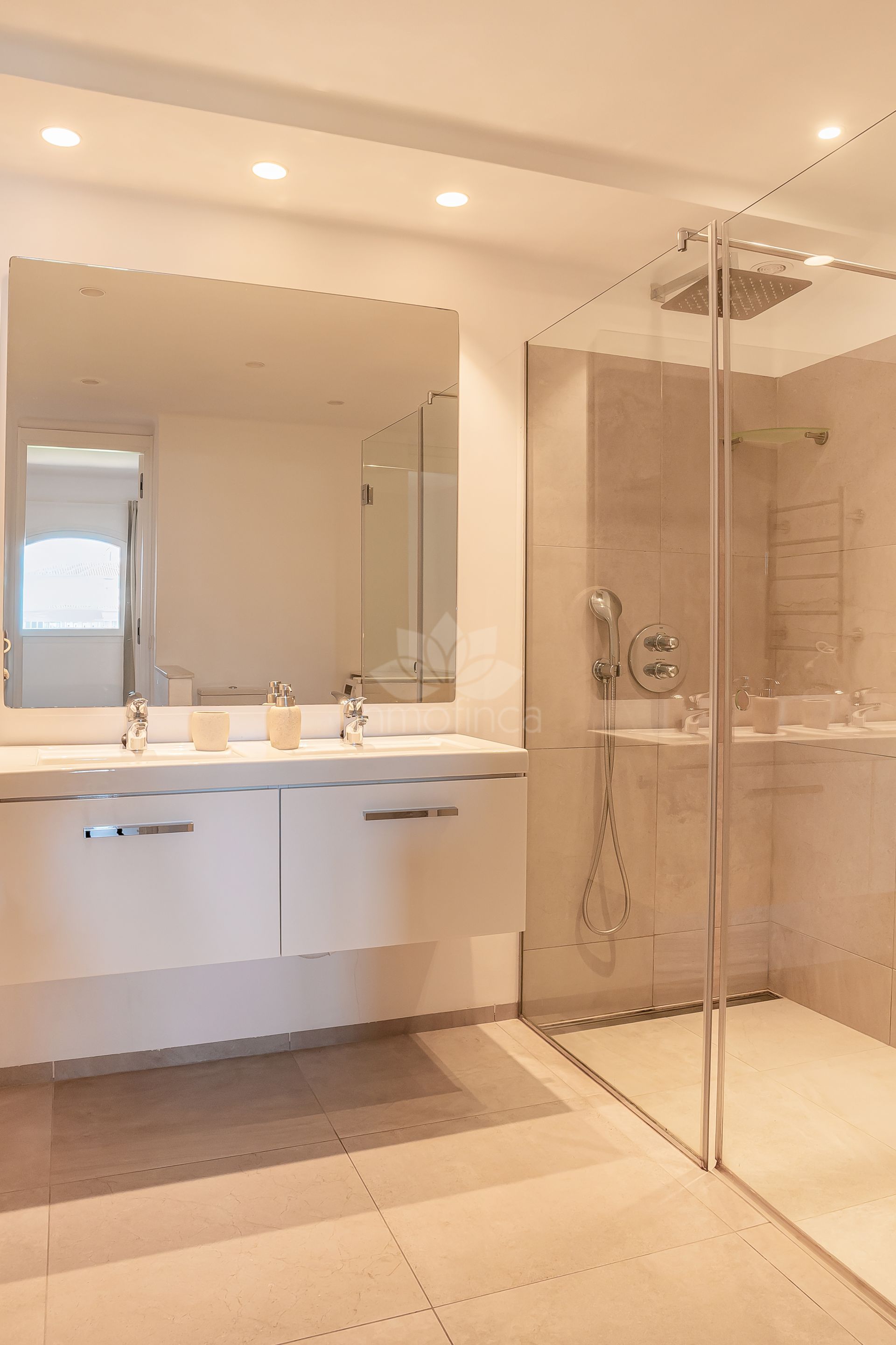 Apartamento en Playas del Duque, Marbella