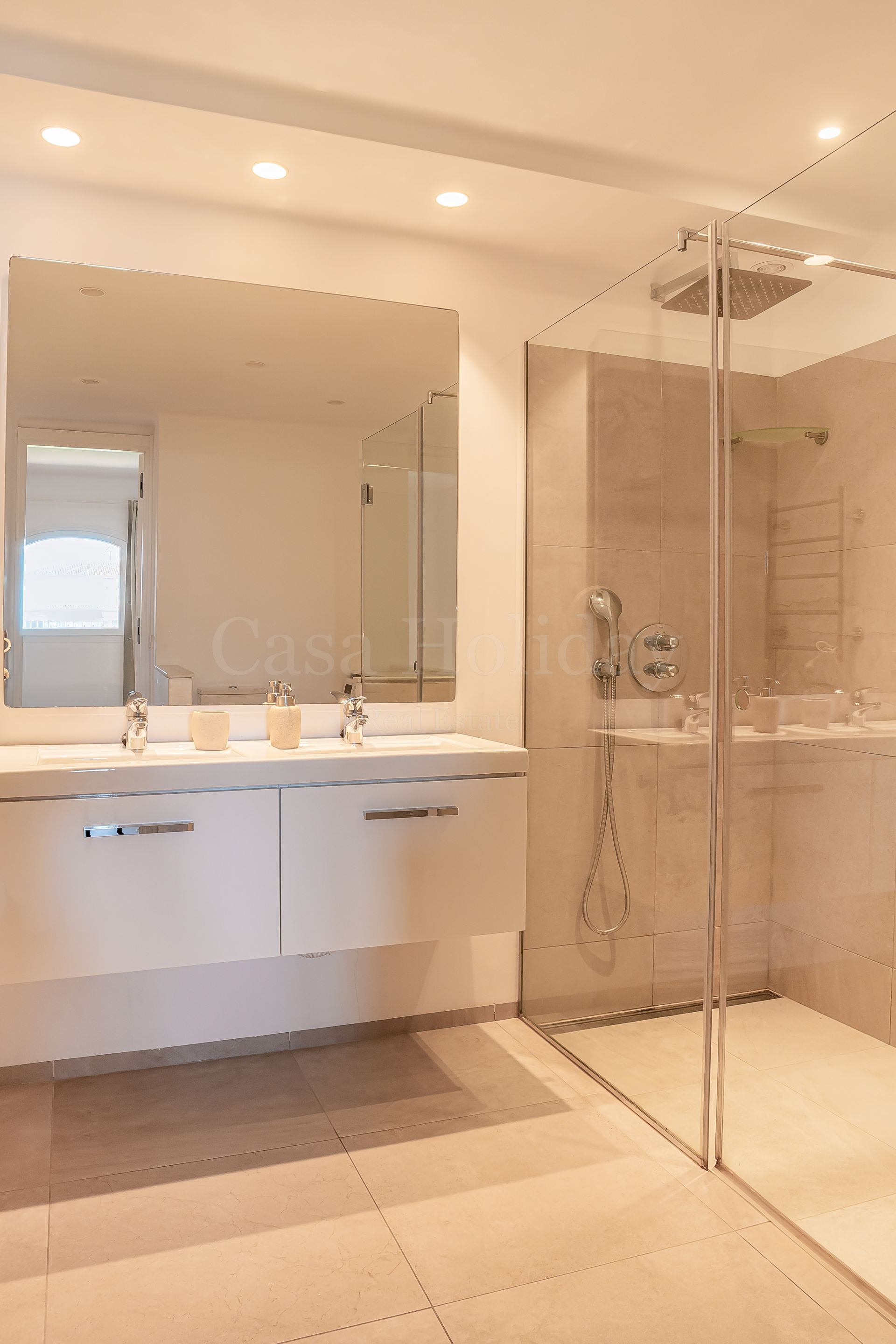 Apartamento en Playas del Duque, Marbella