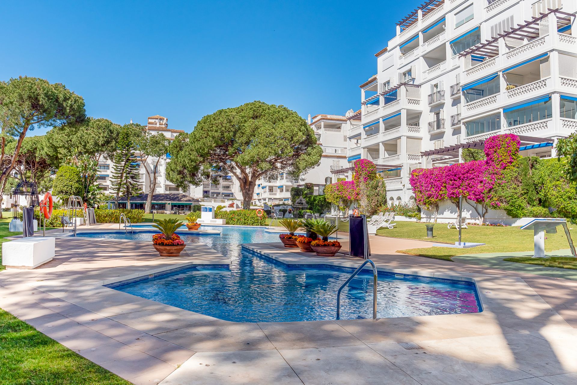 Apartamento en Playas del Duque, Marbella