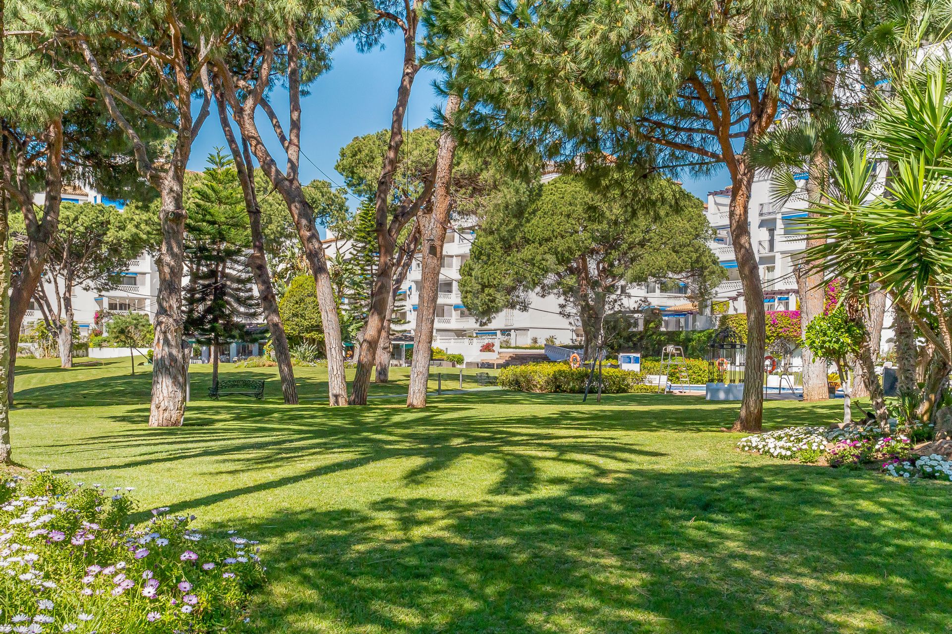 Apartamento en Playas del Duque, Marbella