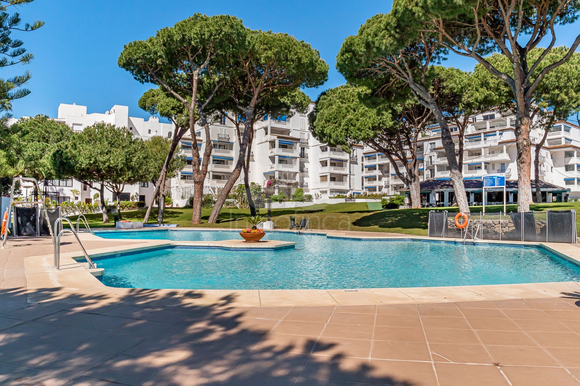 Apartamento en Playas del Duque, Marbella