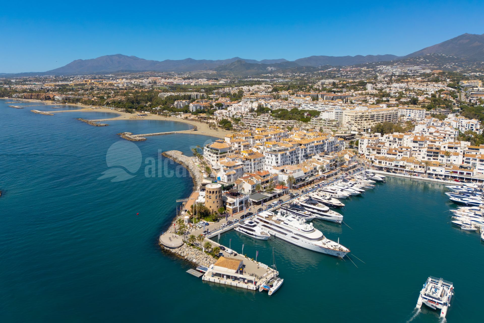 Apartment in Playas del Duque, Marbella