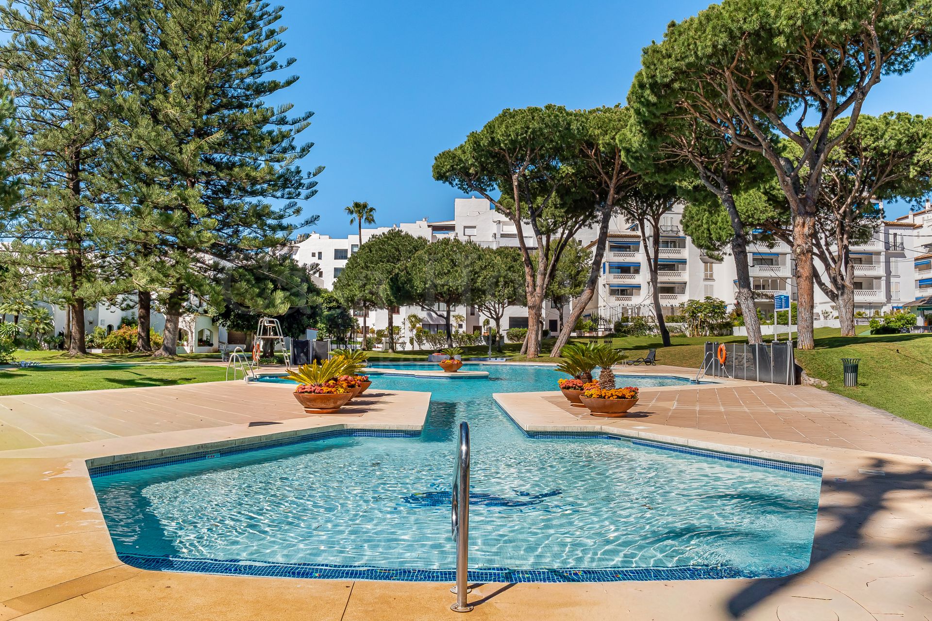 Apartamento en Playas del Duque, Marbella