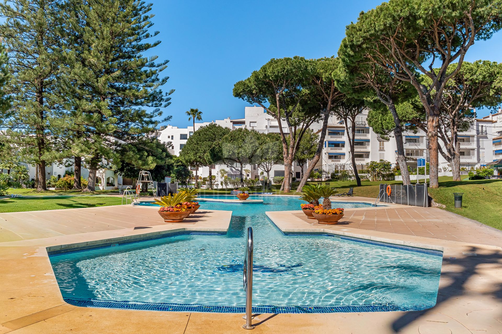 Apartamento en Playas del Duque, Marbella