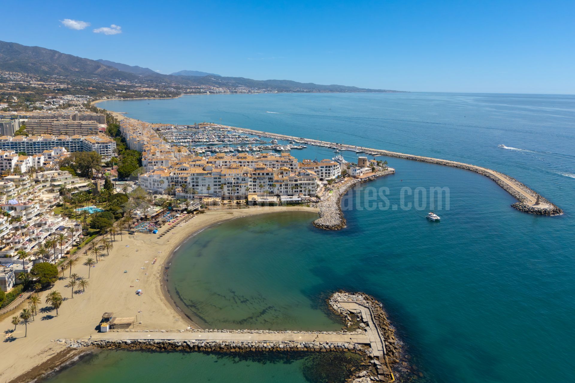 Apartment in Playas del Duque, Marbella