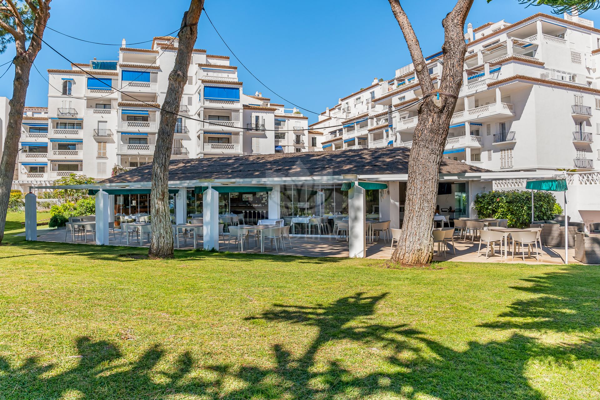 Apartamento en Playas del Duque, Marbella