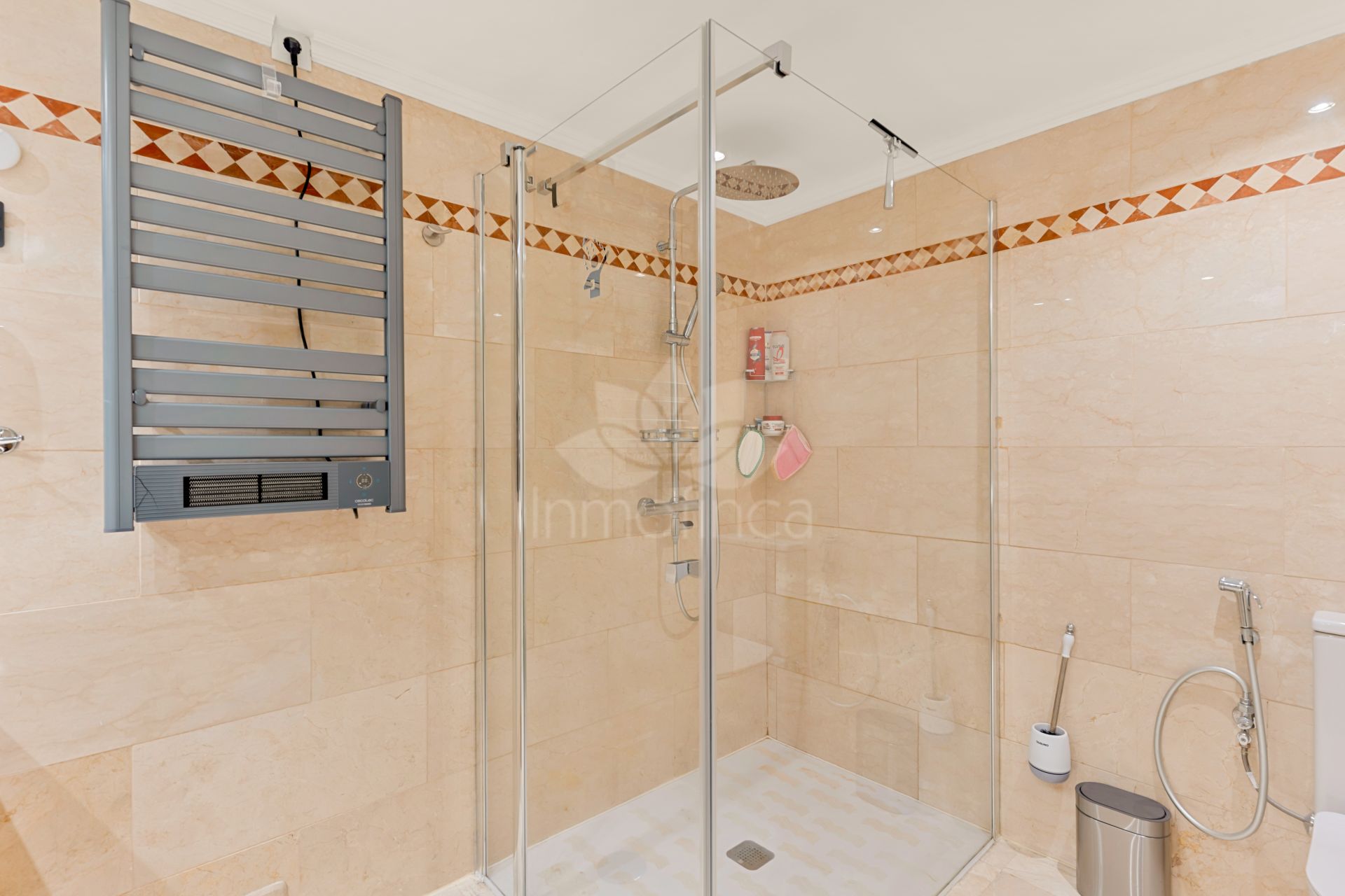 Ground Floor Apartment in Magna Marbella, Marbella