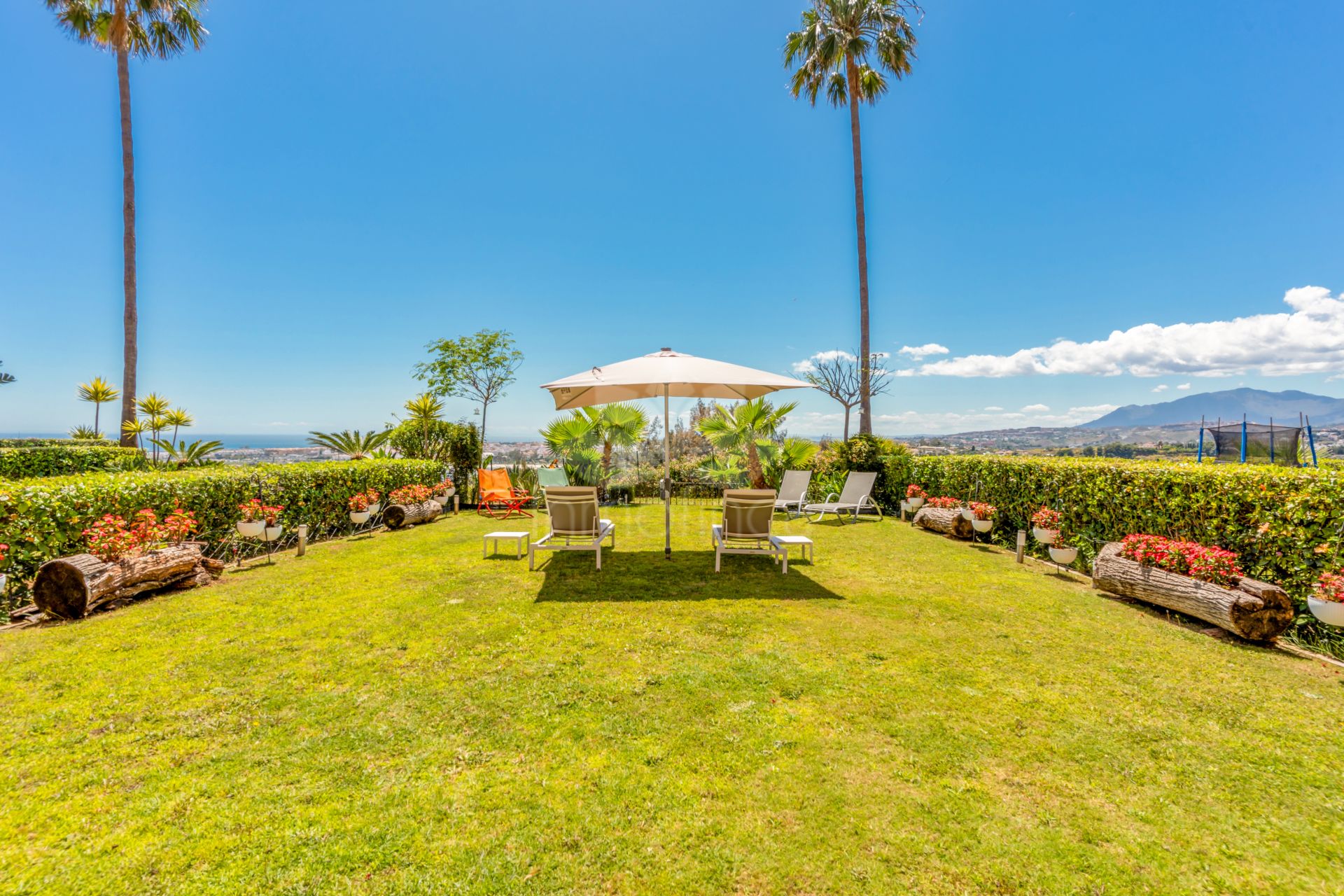 Ground Floor Apartment in Magna Marbella, Marbella