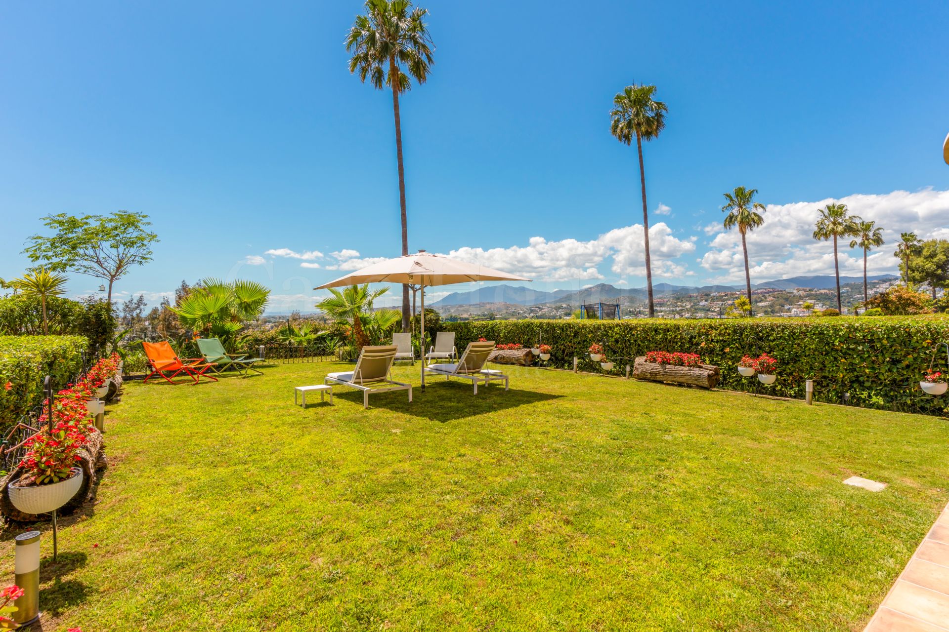 Ground Floor Apartment in Magna Marbella, Marbella