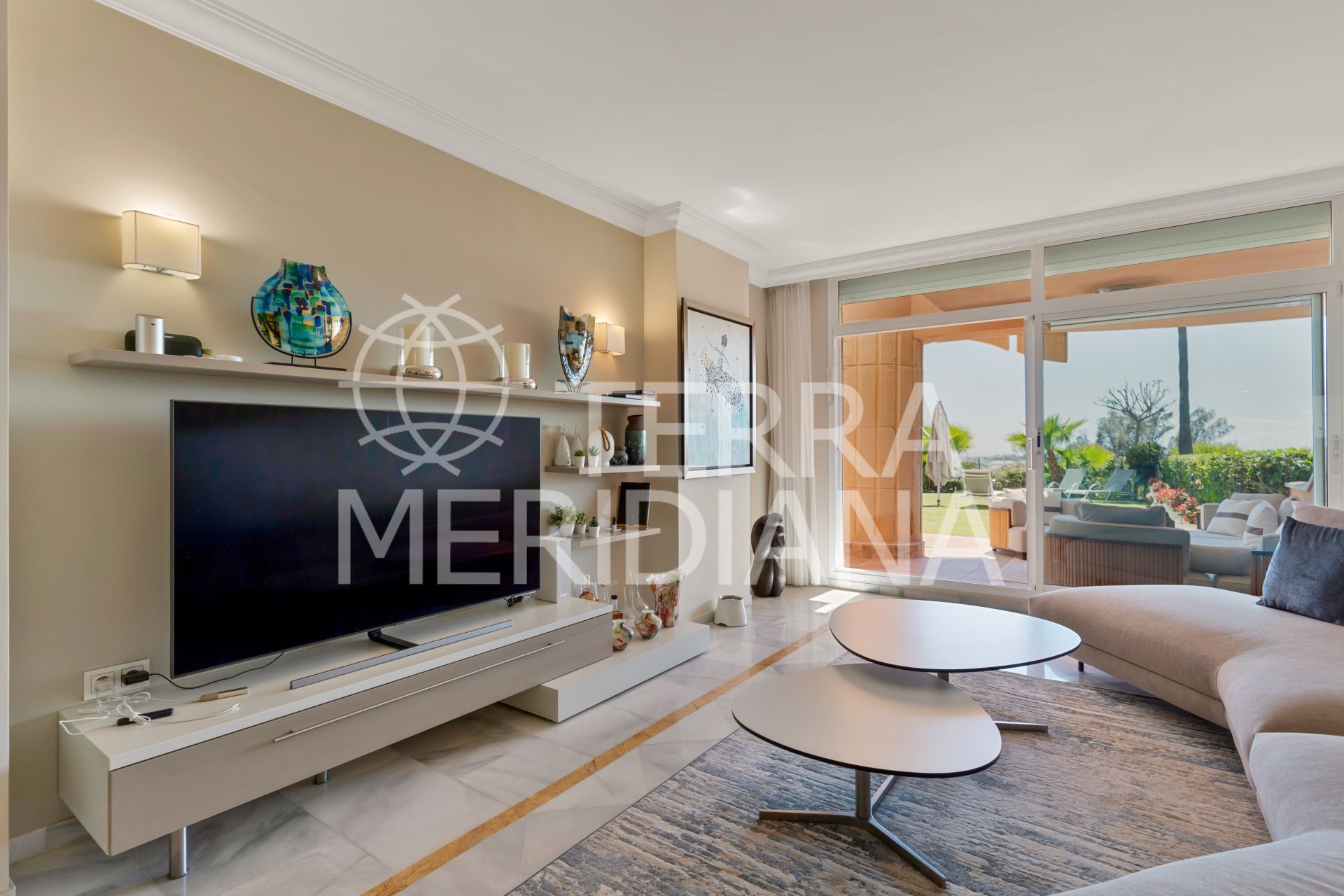 Ground Floor Apartment in Magna Marbella, Marbella