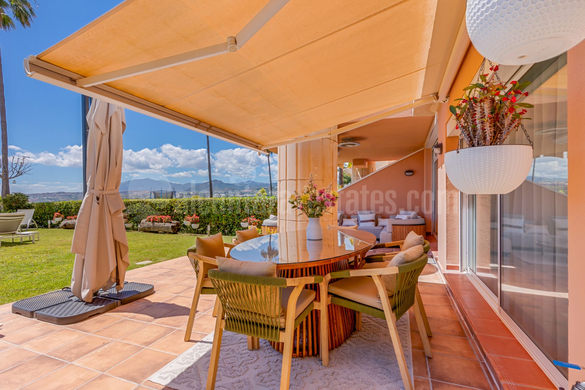 Apartamento Planta Baja en Magna Marbella, Marbella
