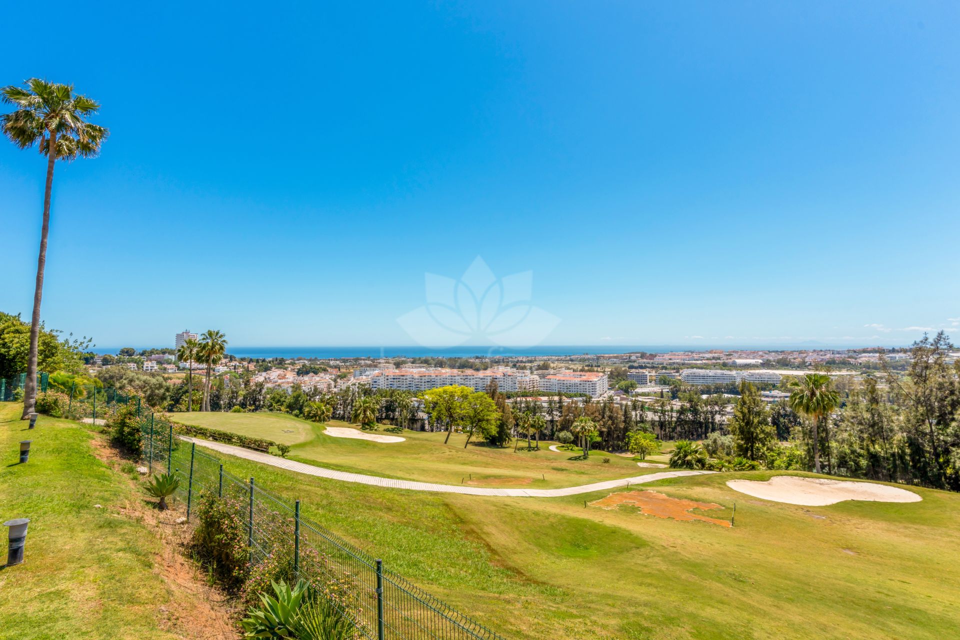 Ground Floor Apartment in Magna Marbella, Marbella