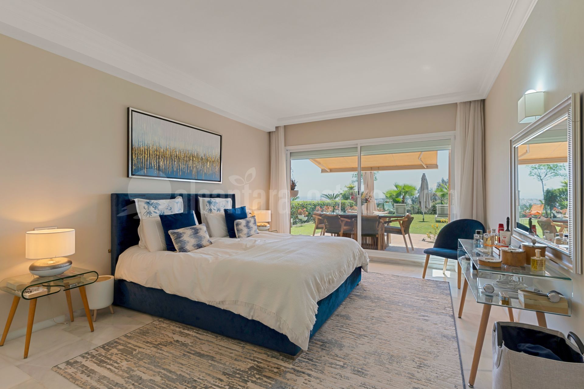 Apartamento Planta Baja en Magna Marbella, Marbella