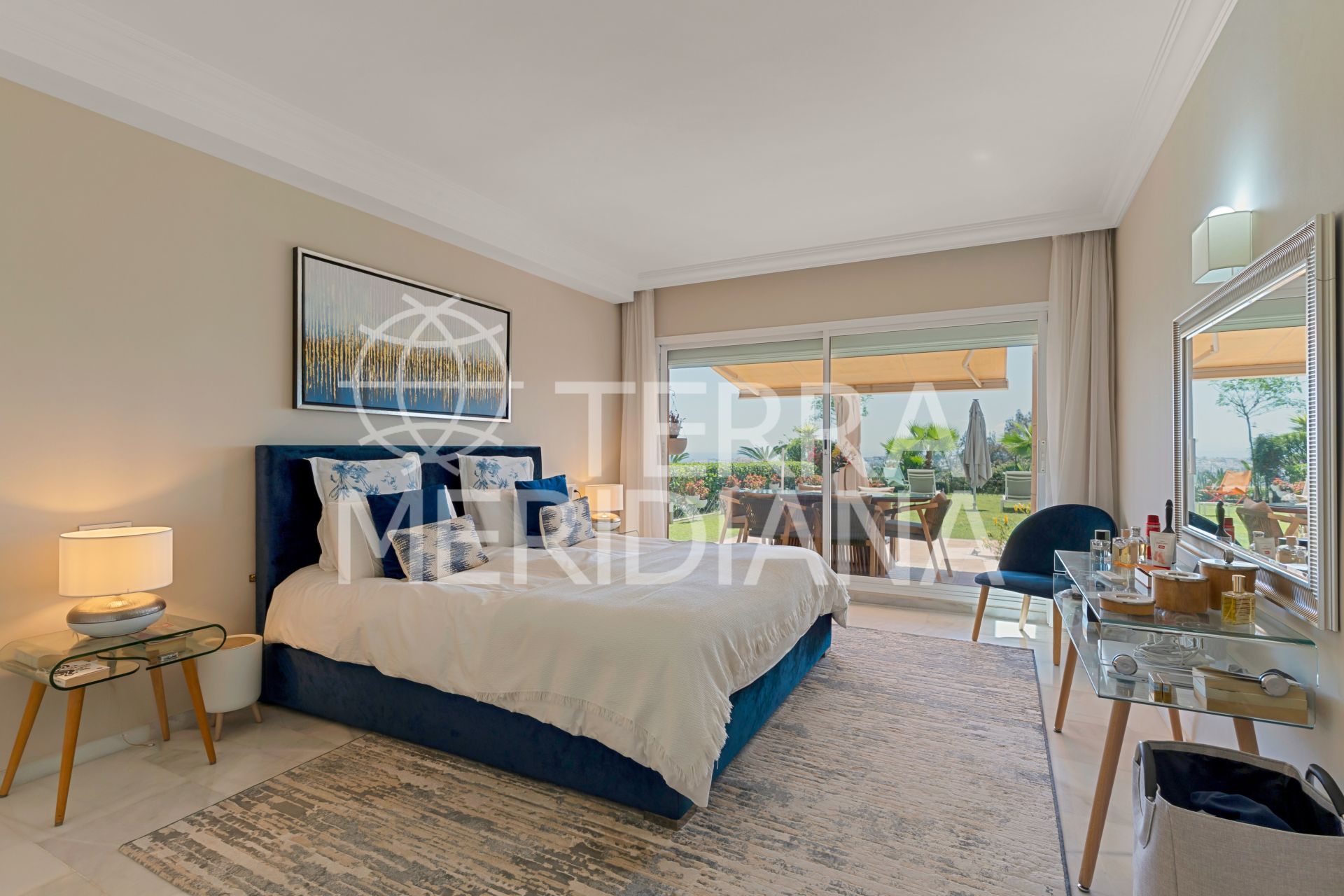 Ground Floor Apartment in Magna Marbella, Marbella