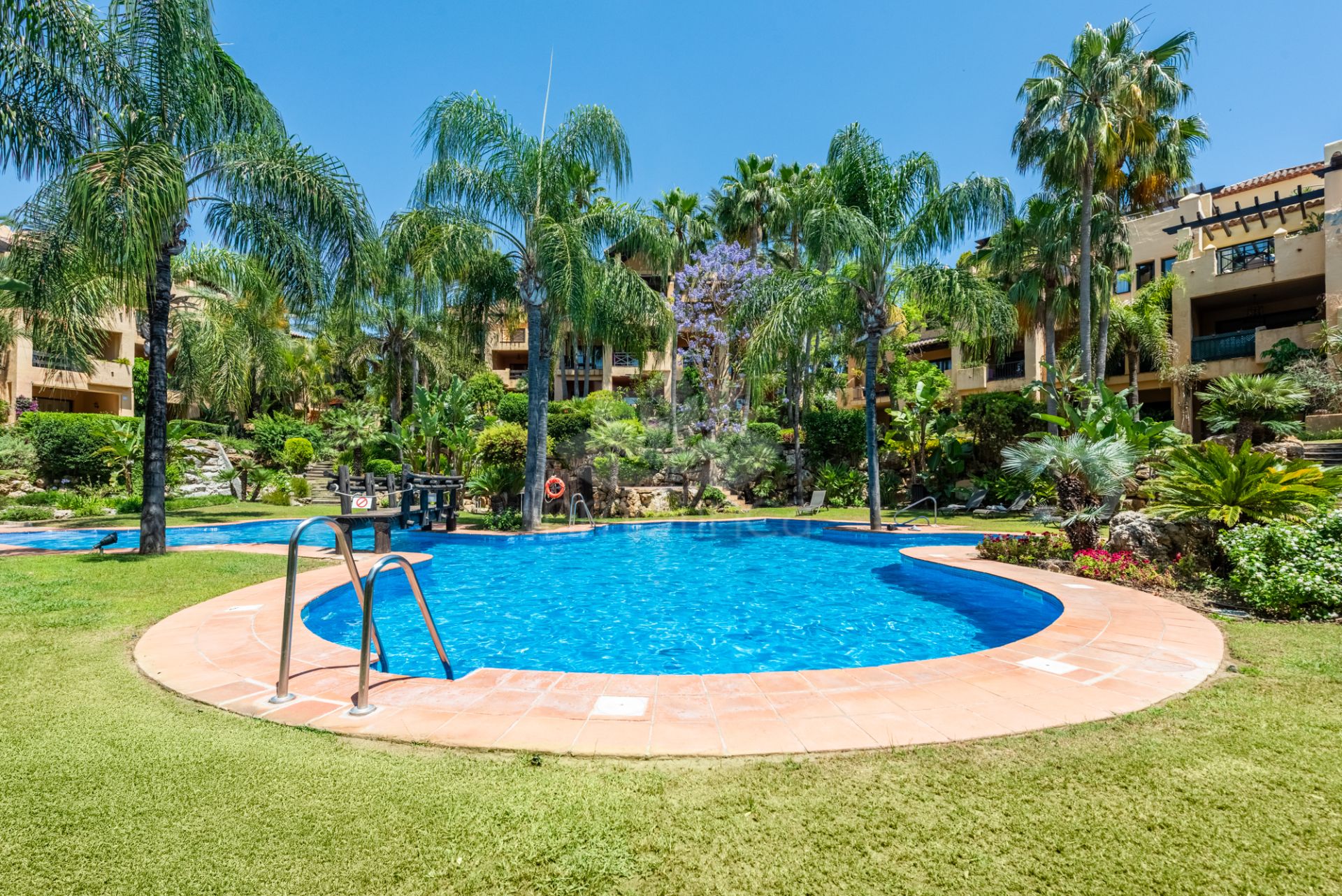 Atico Duplex en El Campanario, Estepona