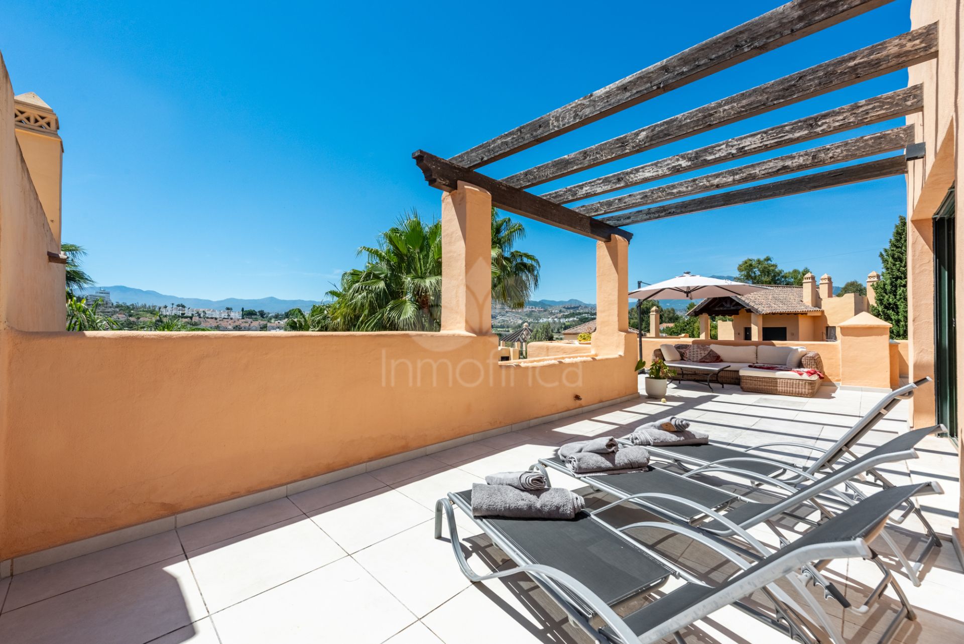 Atico Duplex en El Campanario, Estepona