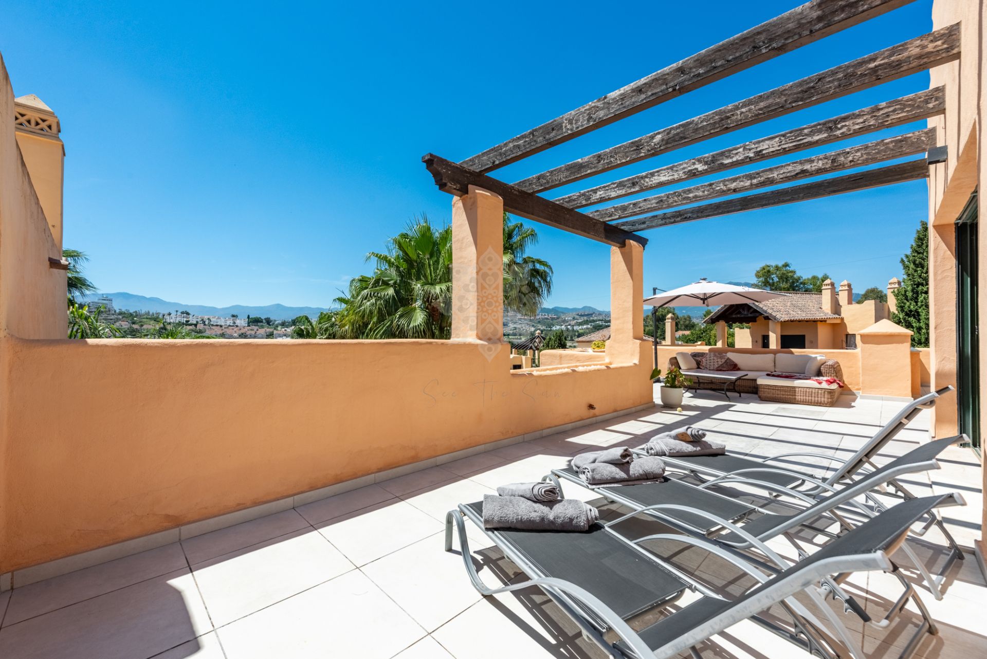 Atico Duplex en El Campanario, Estepona