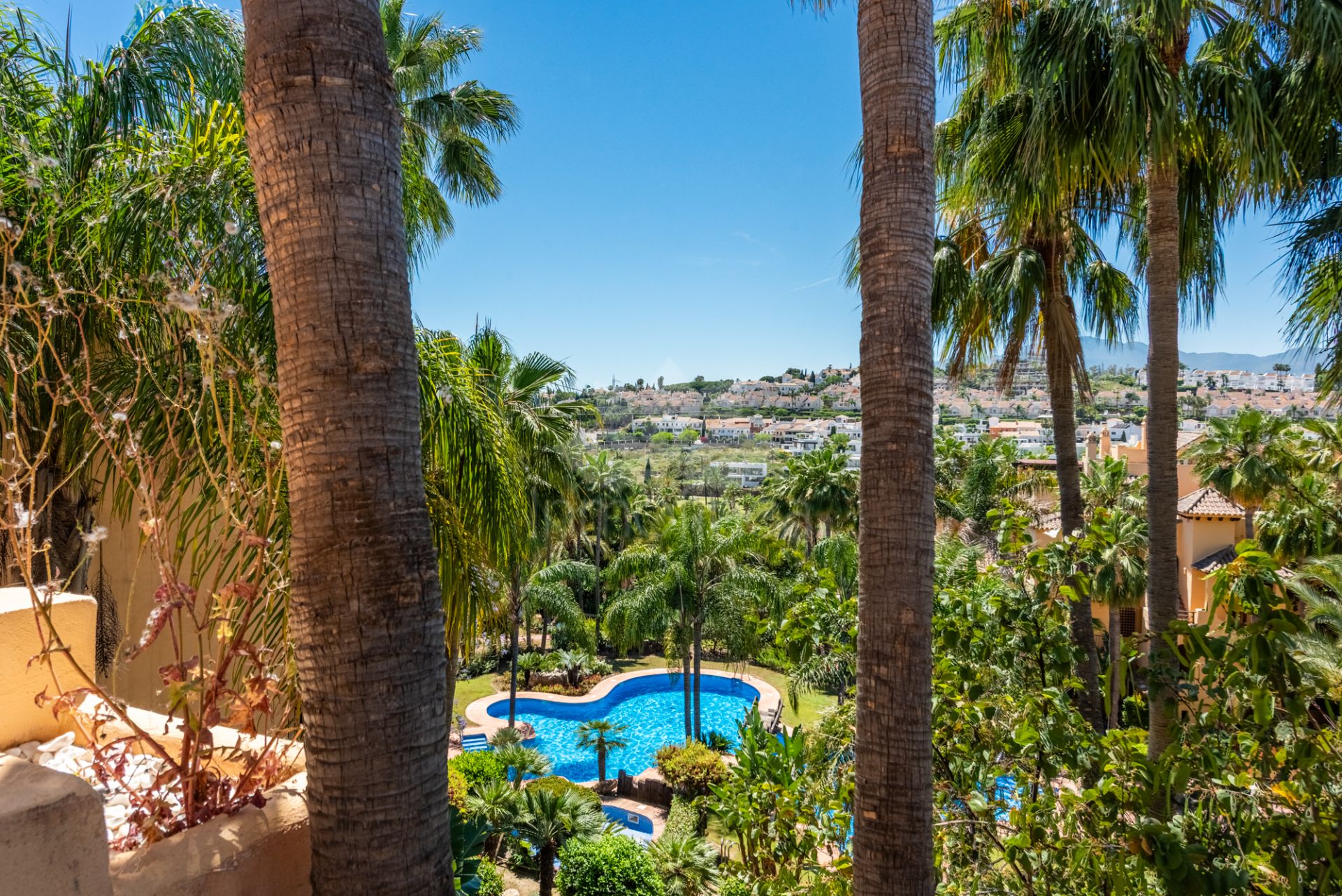 Atico Duplex en El Campanario, Estepona