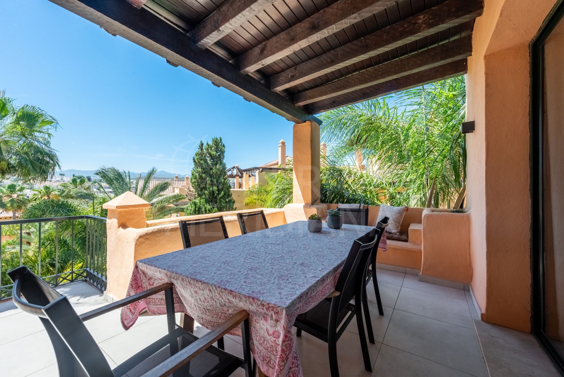 Duplex Penthouse in El Campanario, Estepona