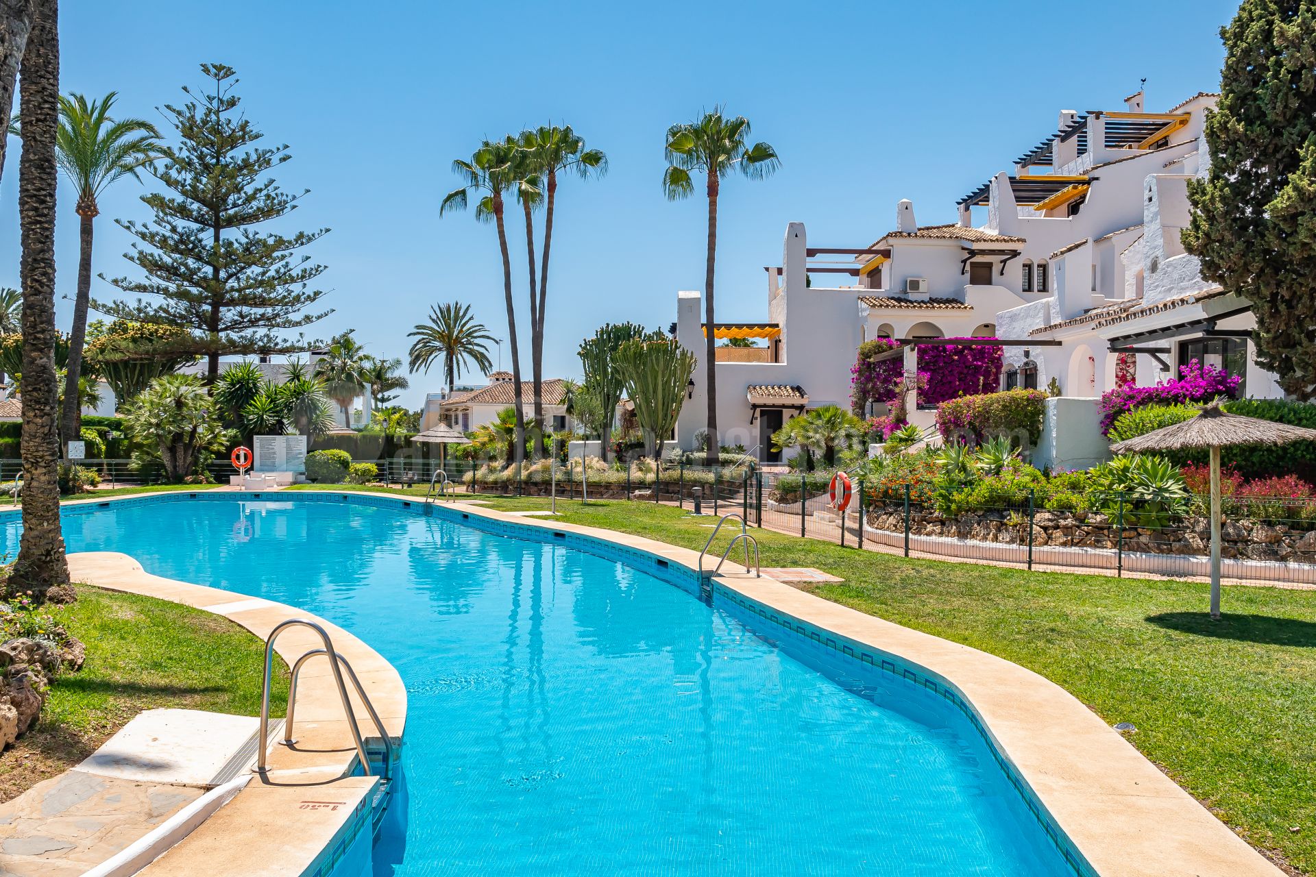 Apartment in Aldea Blanca, Marbella