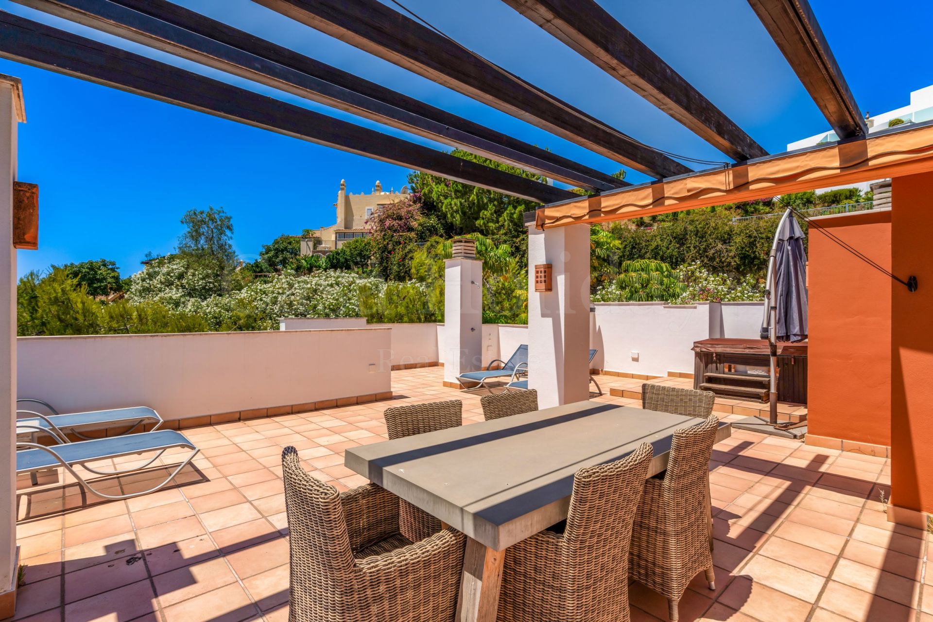 Atico Duplex en La Quinta Suites, Benahavis