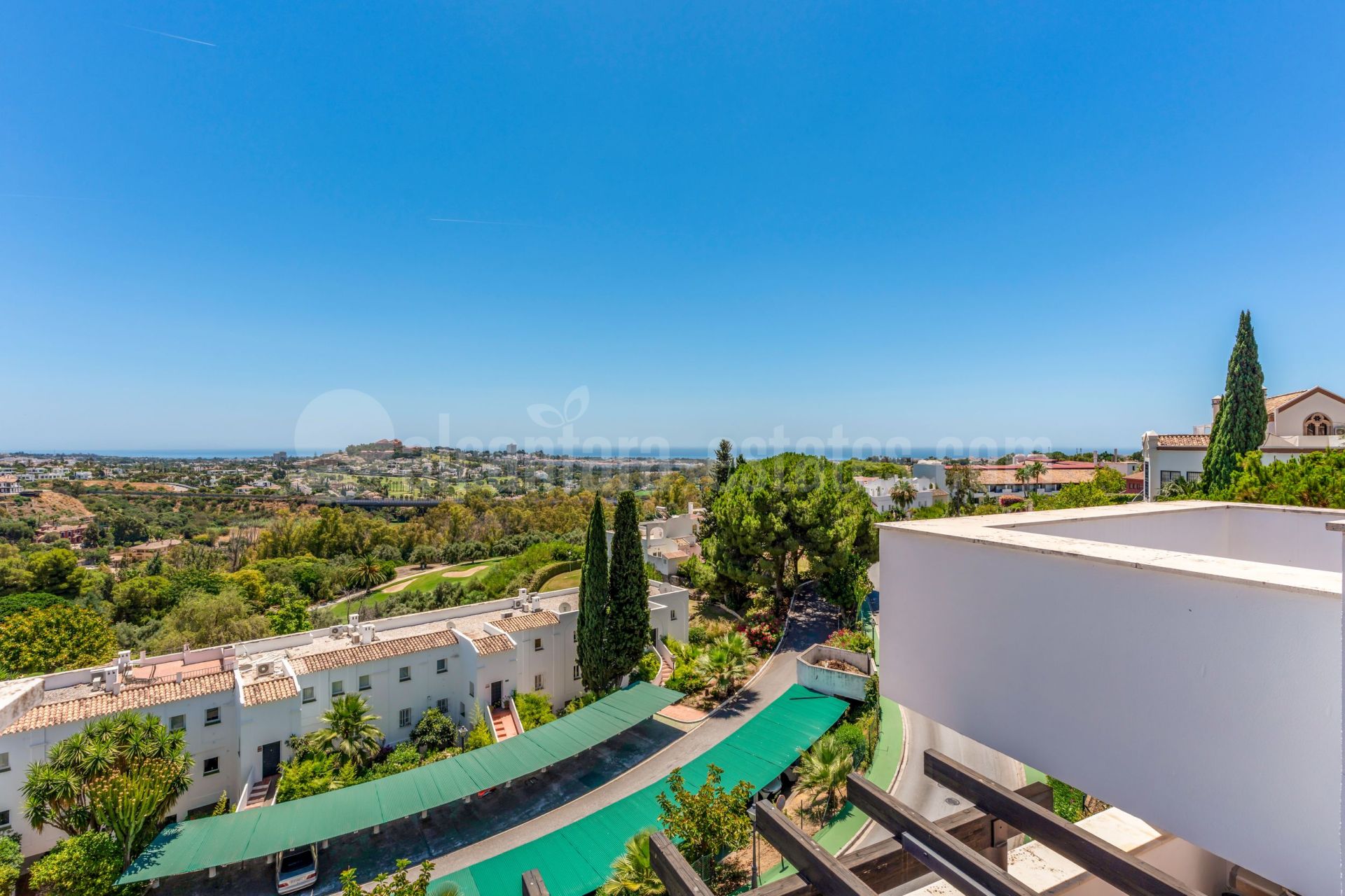Duplex Penthouse in La Quinta Suites, Benahavis