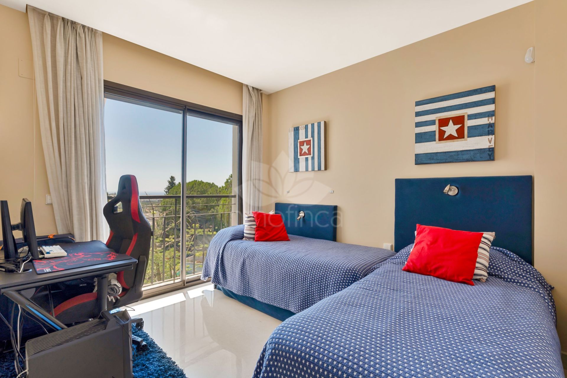 Duplex Penthouse in La Quinta Suites, Benahavis
