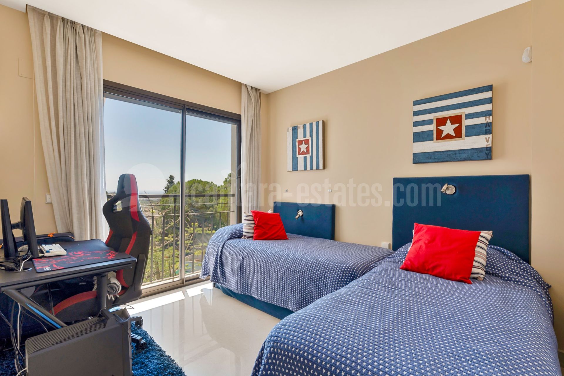 Duplex Penthouse in La Quinta Suites, Benahavis