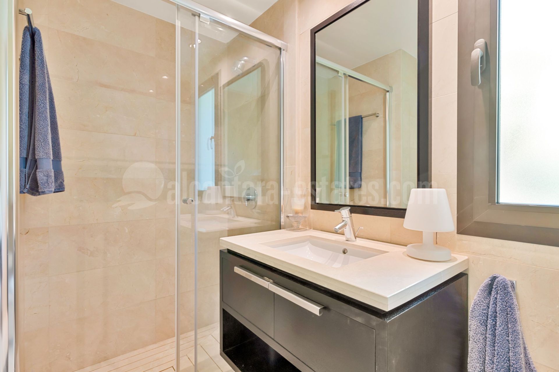 Duplex Penthouse in La Quinta Suites, Benahavis
