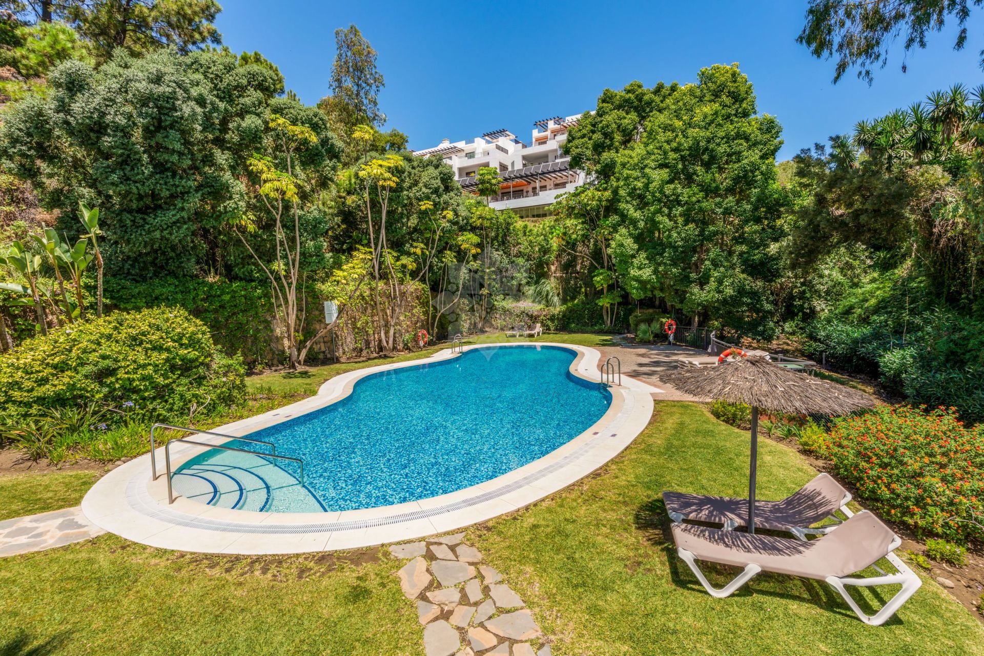 Atico Duplex en La Quinta Suites, Benahavis