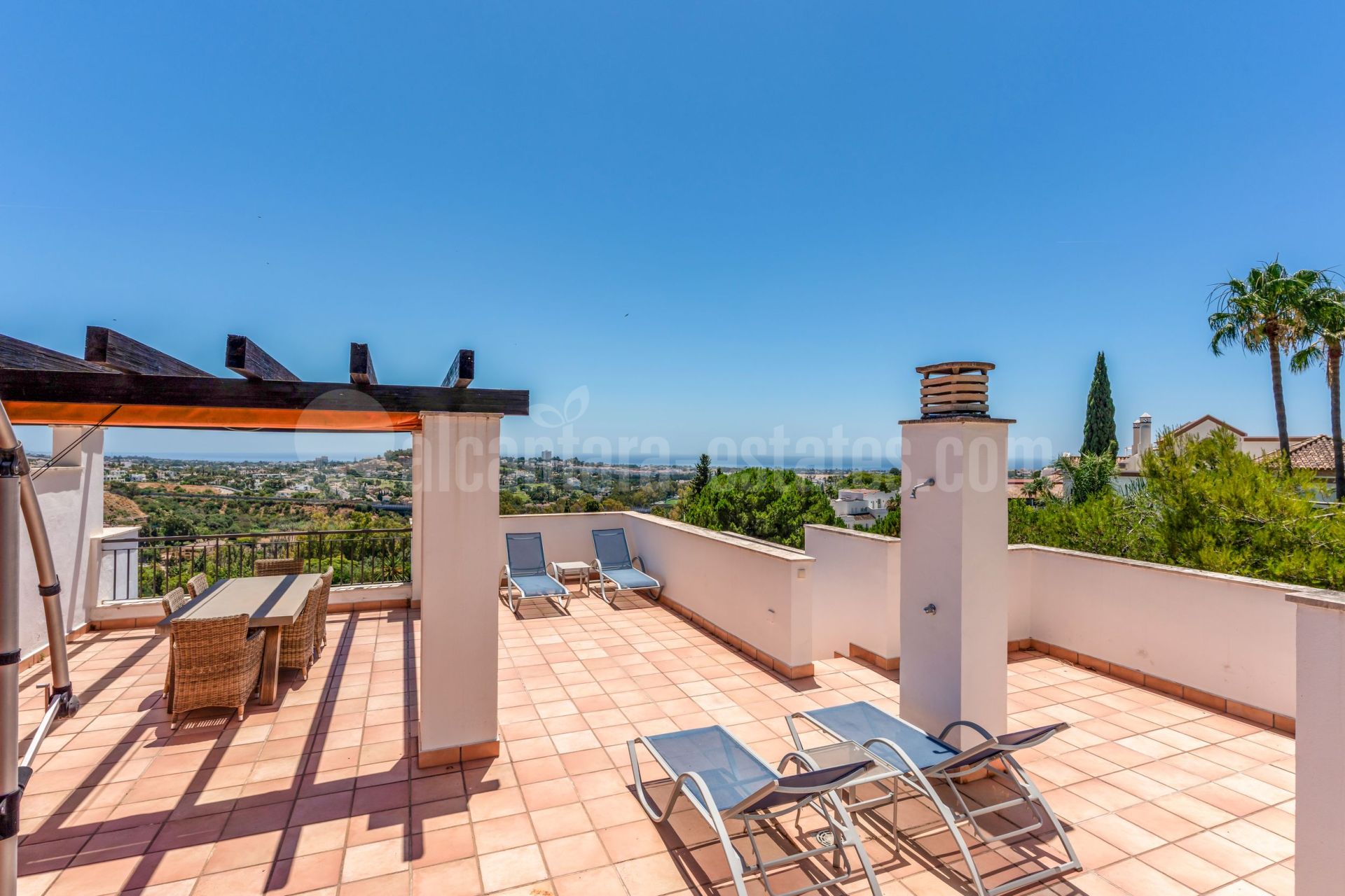 Duplex Penthouse in La Quinta Suites, Benahavis