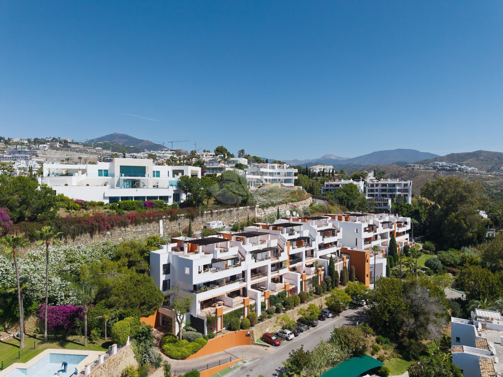 Duplex Penthouse in La Quinta Suites, Benahavis