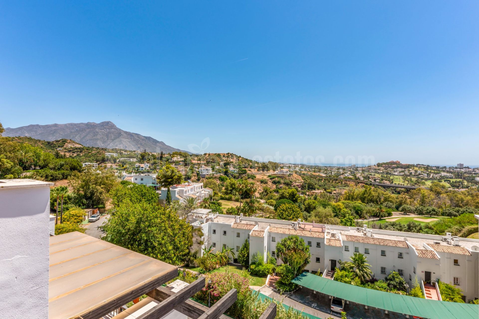 Duplex Penthouse in La Quinta Suites, Benahavis