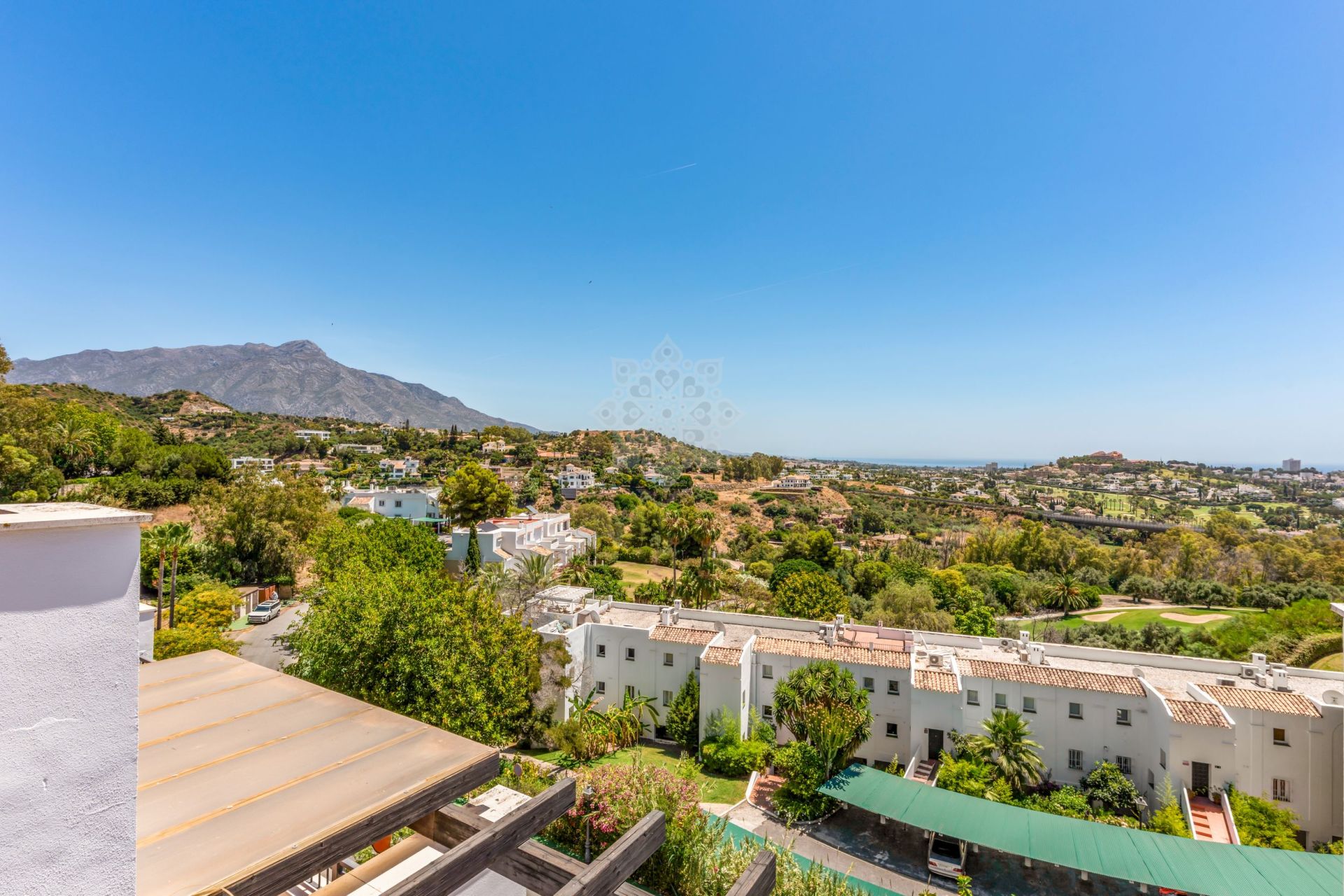 Atico Duplex en La Quinta Suites, Benahavis