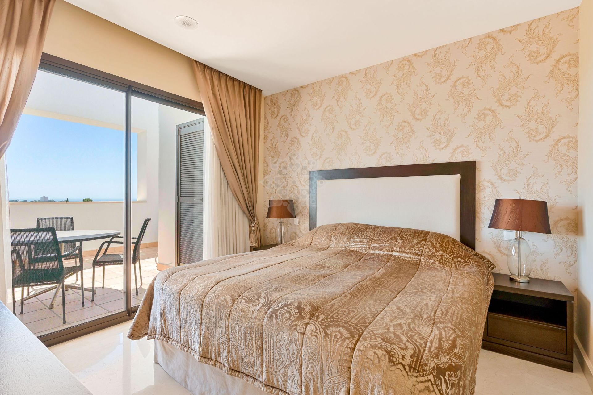 Atico Duplex en La Quinta Suites, Benahavis