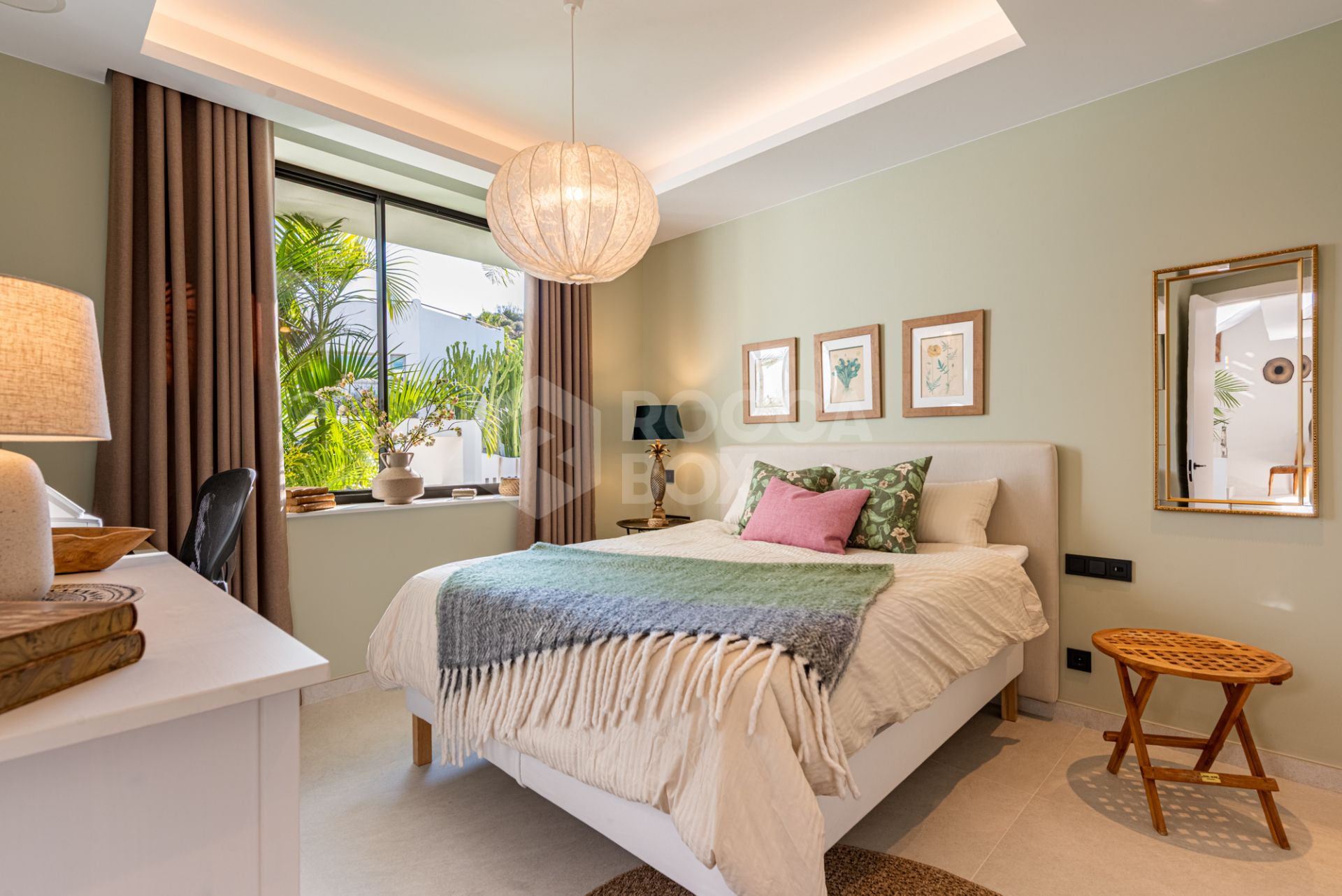 CONTEMPORARY LUXURY VILLA WITH PANORAMIC VIEWS – BUILT 2024