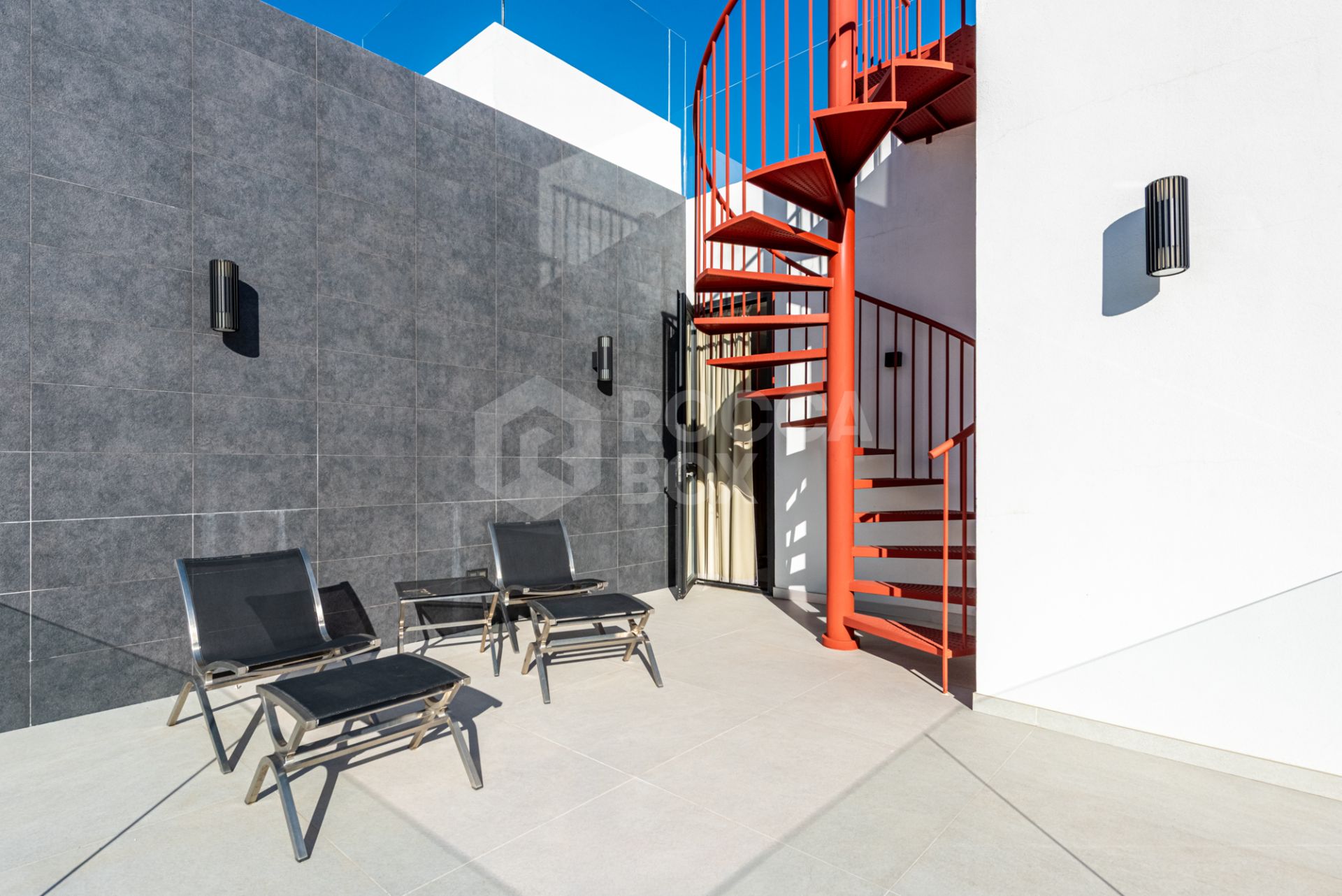 CONTEMPORARY LUXURY VILLA WITH PANORAMIC VIEWS – BUILT 2024