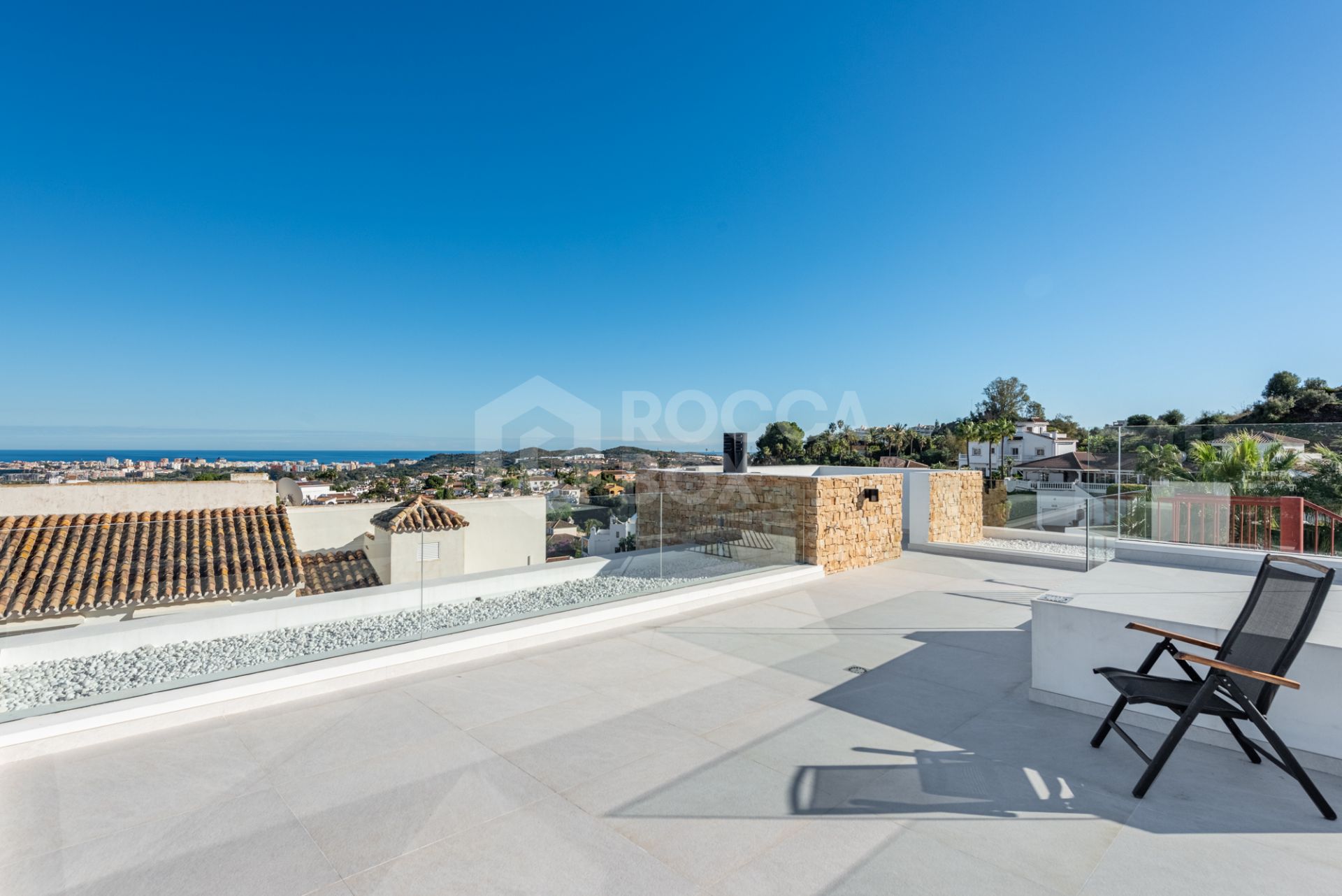 CONTEMPORARY LUXURY VILLA WITH PANORAMIC VIEWS – BUILT 2024