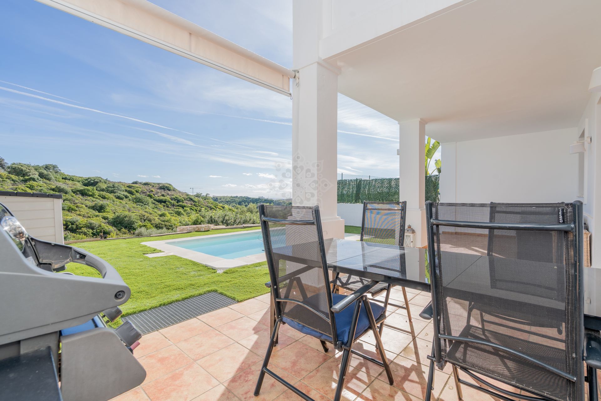 Dom szeregowy w Doña Julia, Casares