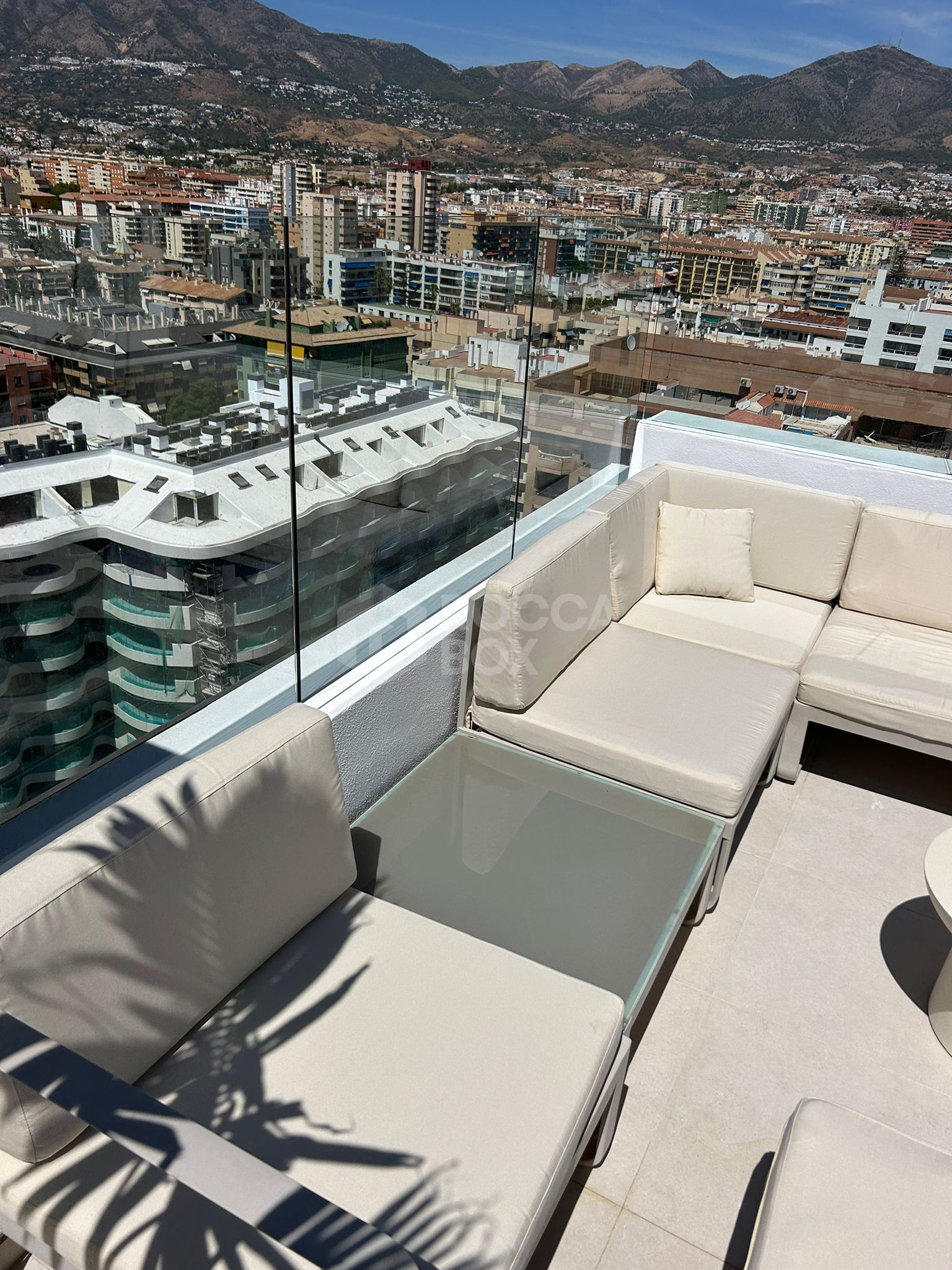 Exclusive Duplex Penthouse near the beach with Private Pool & Panoramic Views – 182 m²