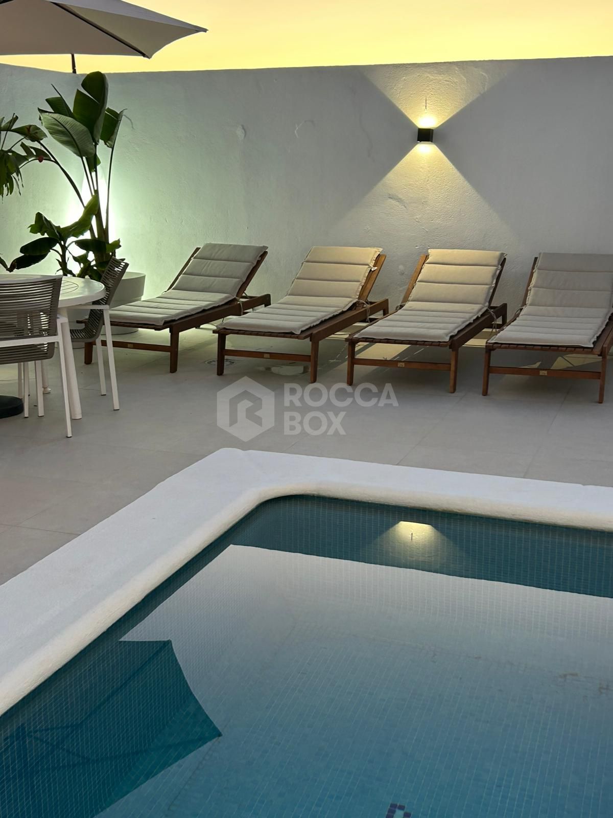 Exclusive Duplex Penthouse near the beach with Private Pool & Panoramic Views – 182 m²