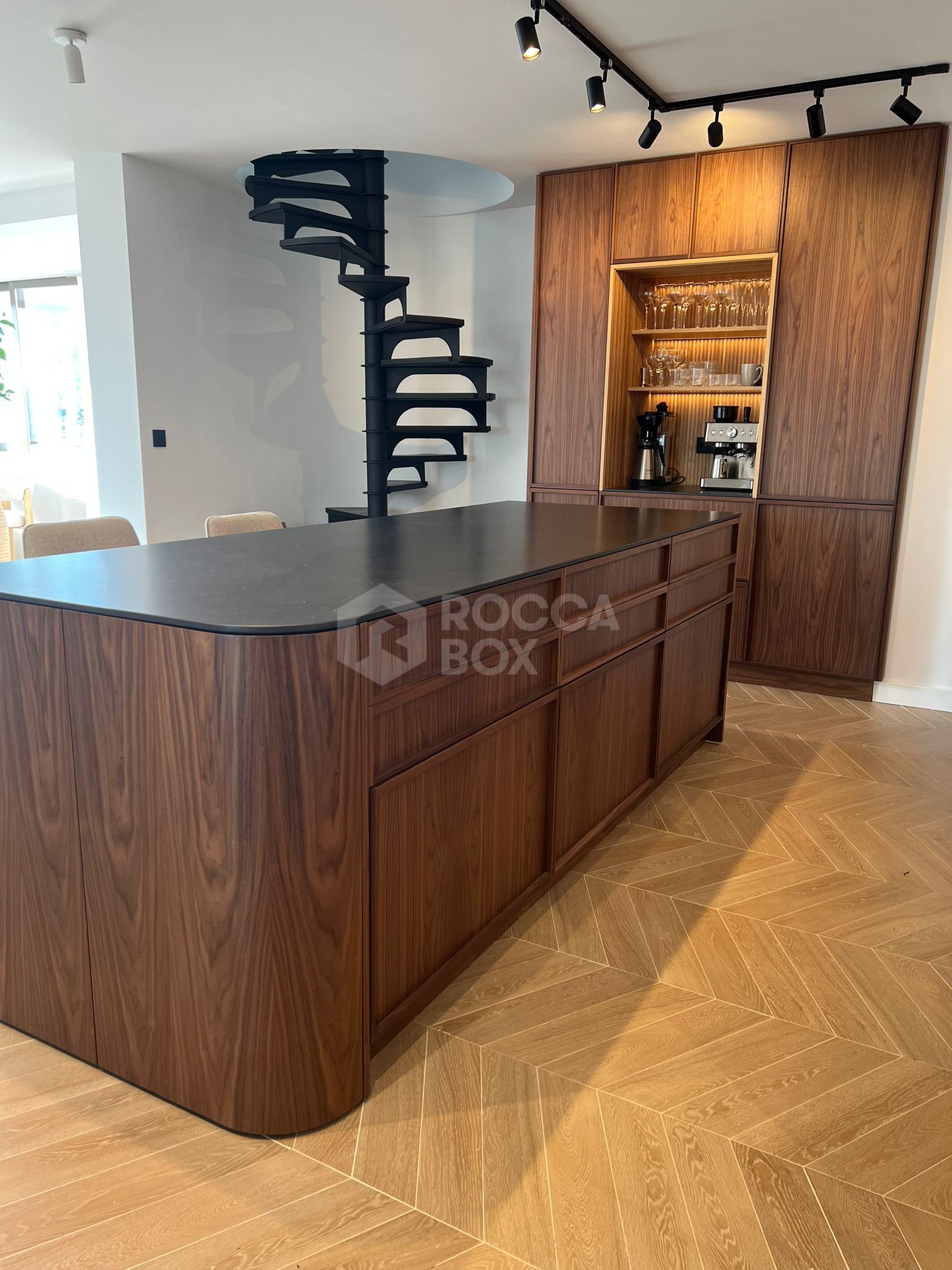 Exclusive Duplex Penthouse near the beach with Private Pool & Panoramic Views – 182 m²