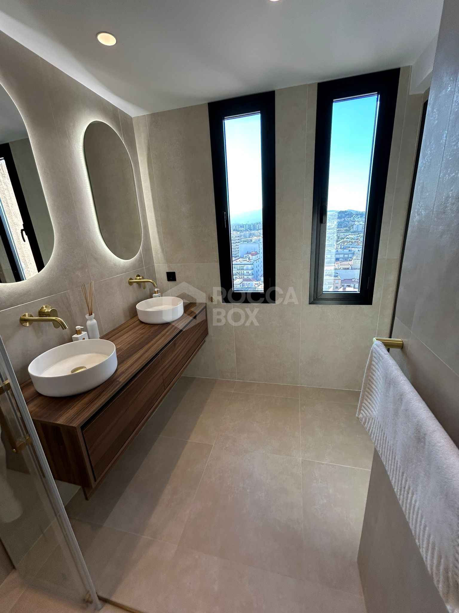 Exclusive Duplex Penthouse near the beach with Private Pool & Panoramic Views – 182 m²