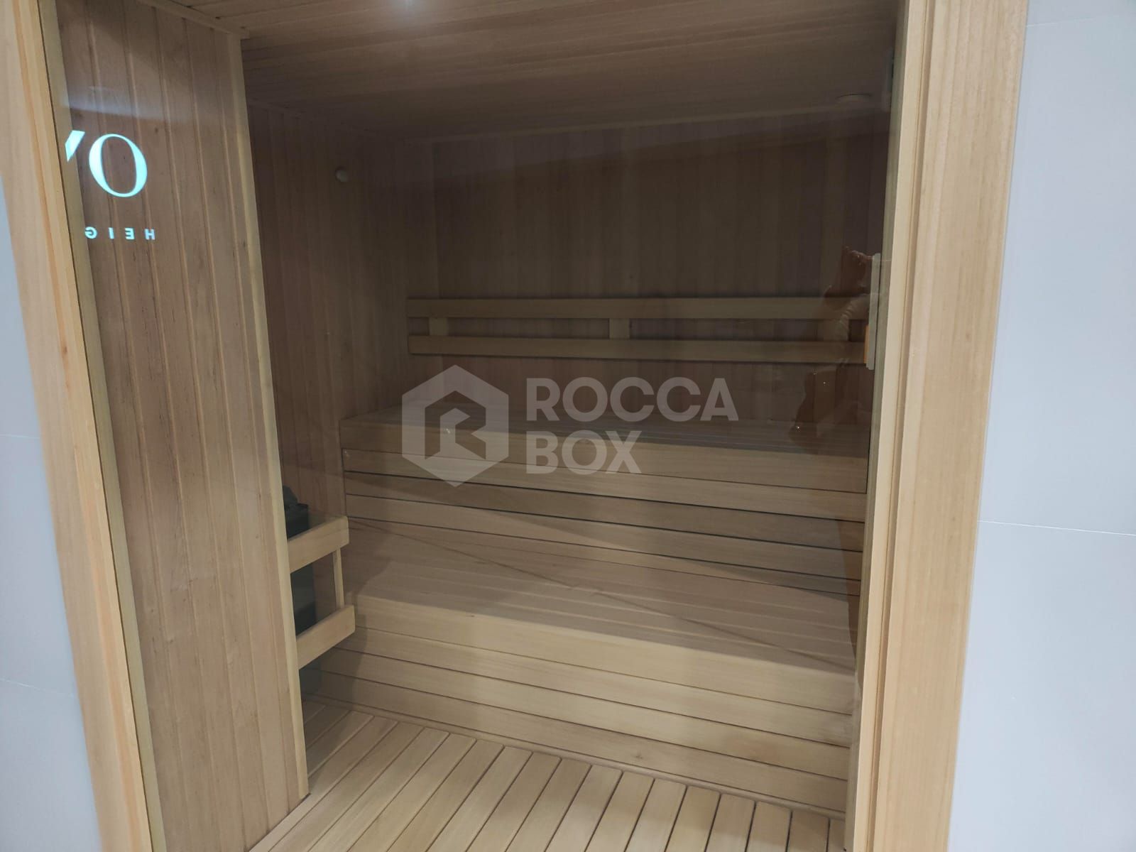 Amazing duplex penthouse with 360 views.