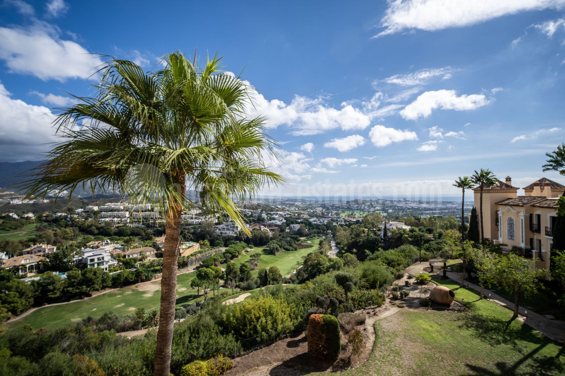 Duplex Penthouse in La Quinta, Benahavis