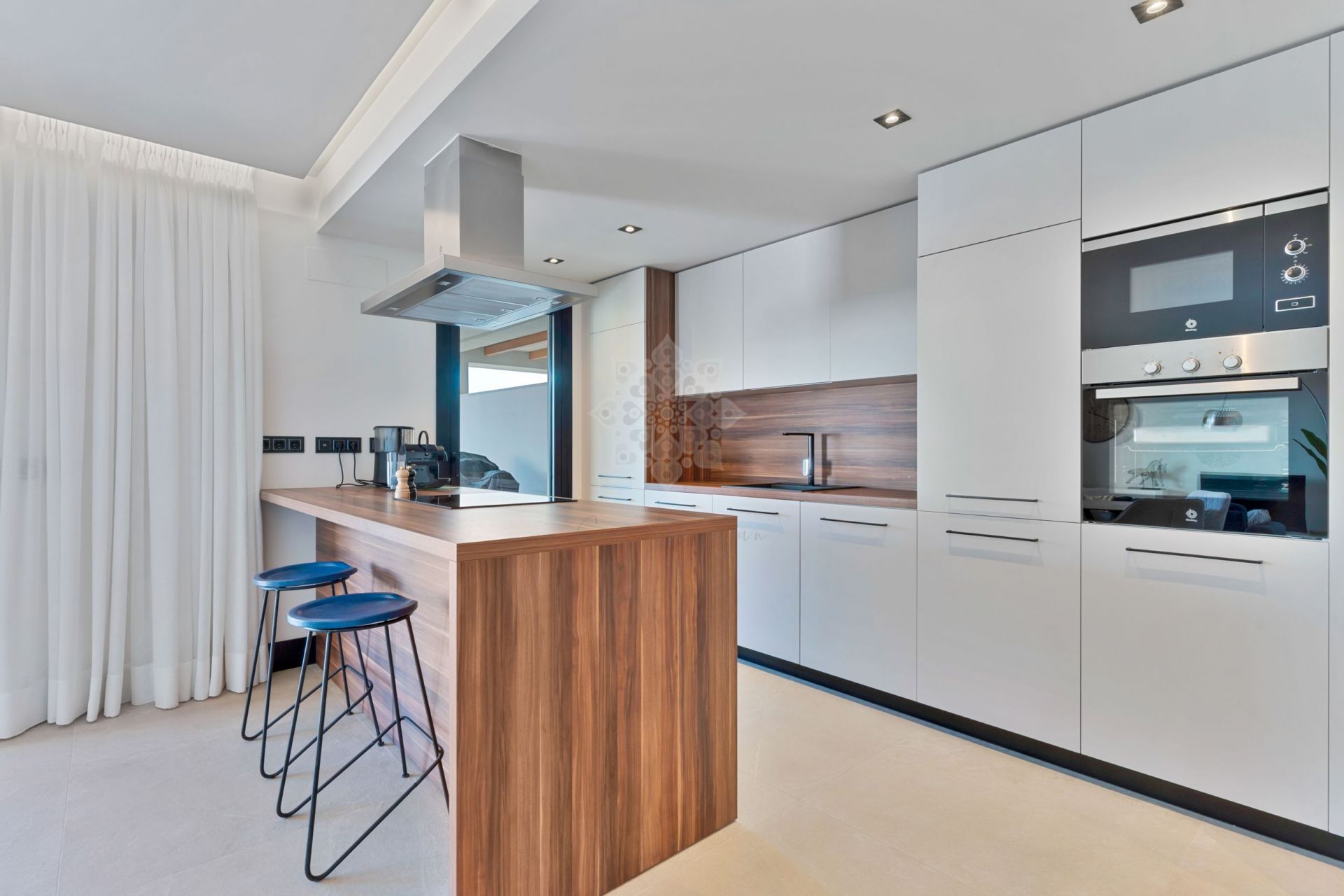 Ground Floor Apartment in Nueva Andalucia, Marbella